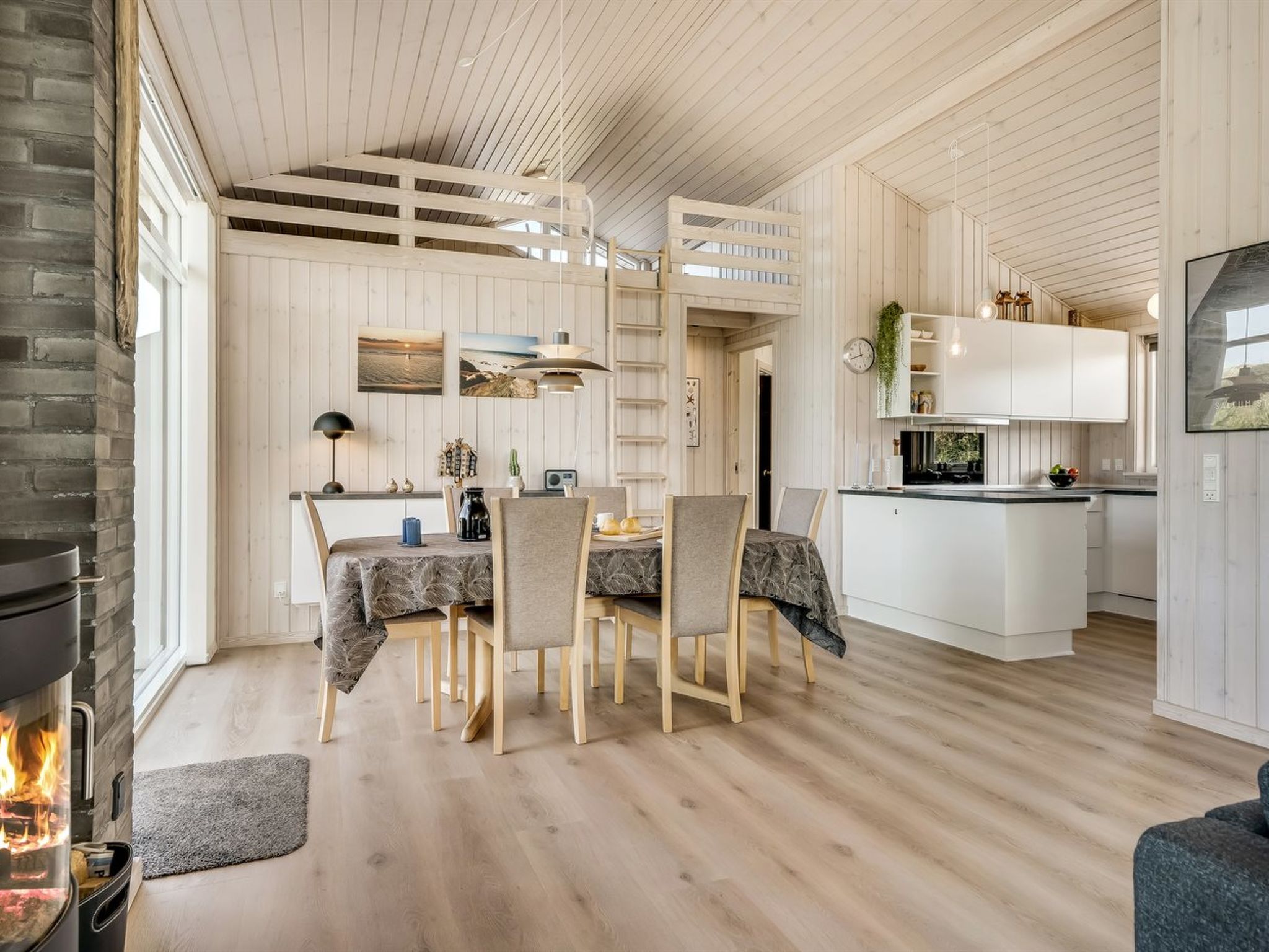 "Ejnarine" - 300m from the sea - Binnen