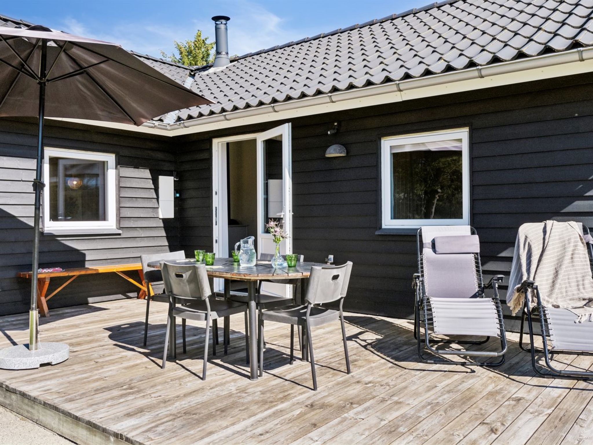 "Swen" - 1.3km from the sea - Buiten