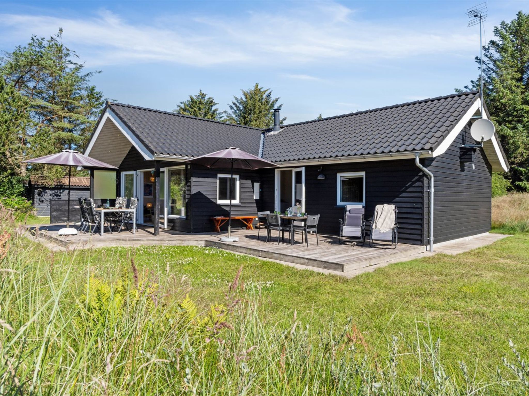 "Swen" - 1.3km from the sea