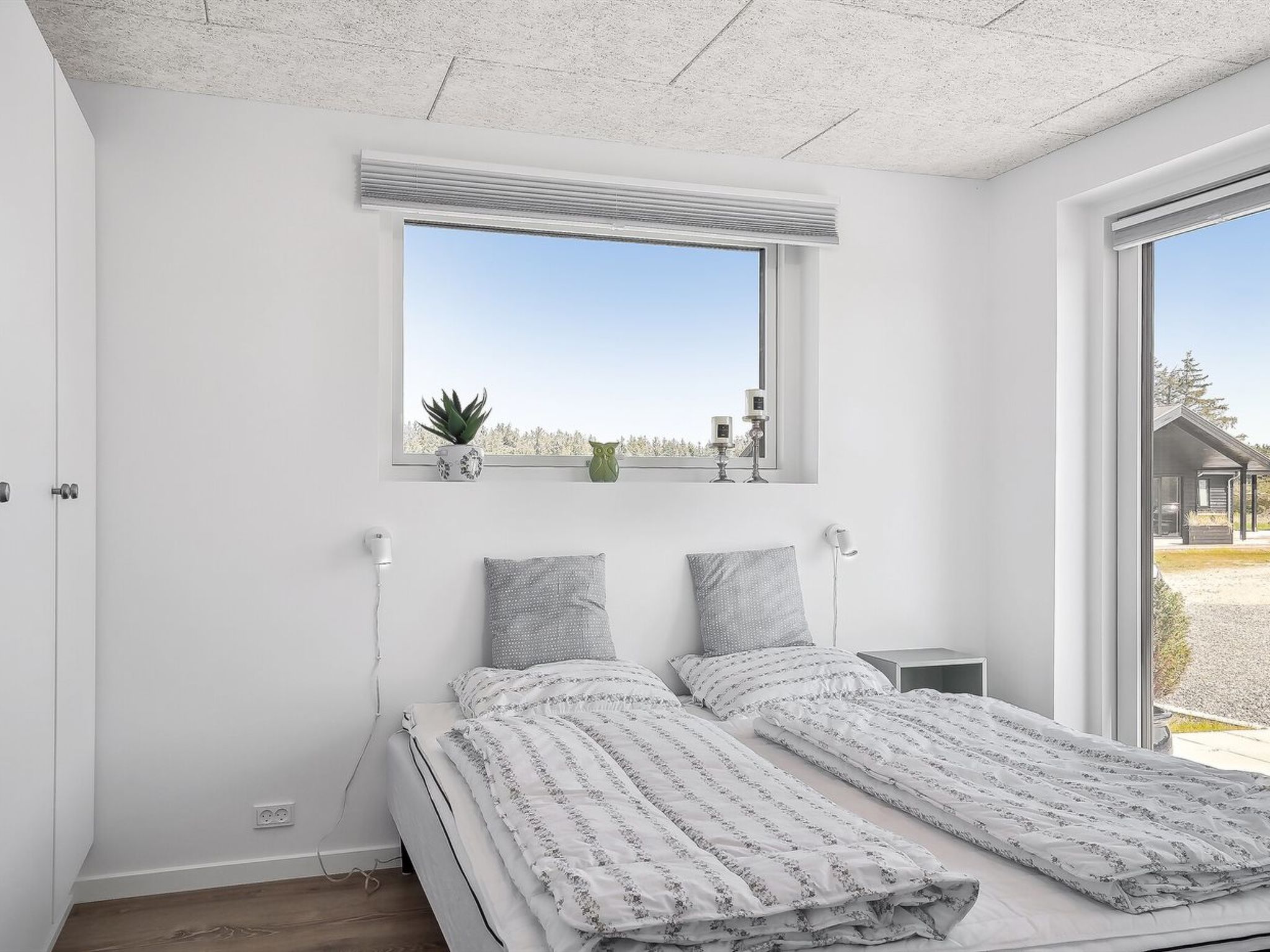 "Fredrika" - 1.5km from the sea - Binnen
