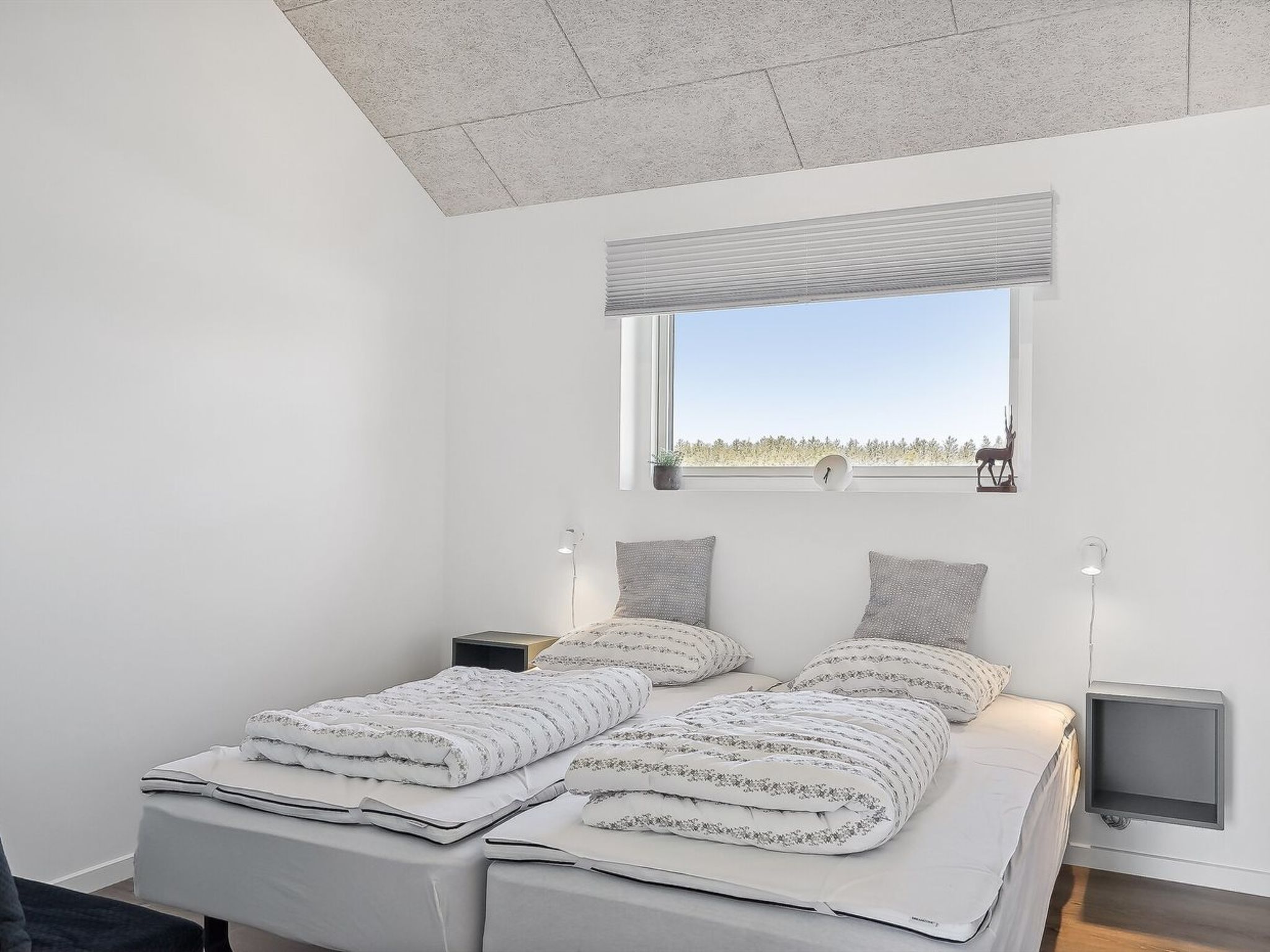 "Fredrika" - 1.5km from the sea - Binnen