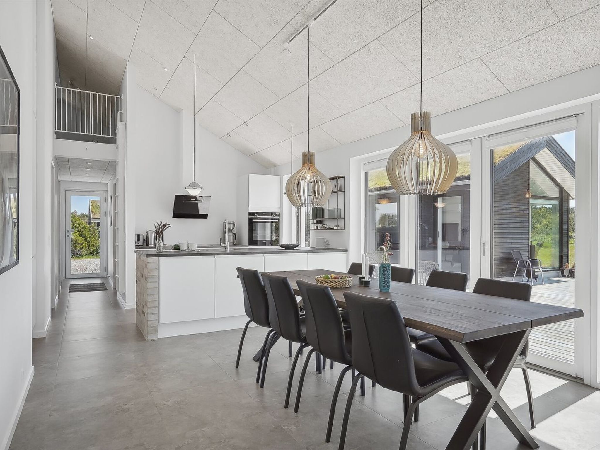 "Fredrika" - 1.5km from the sea - Binnen