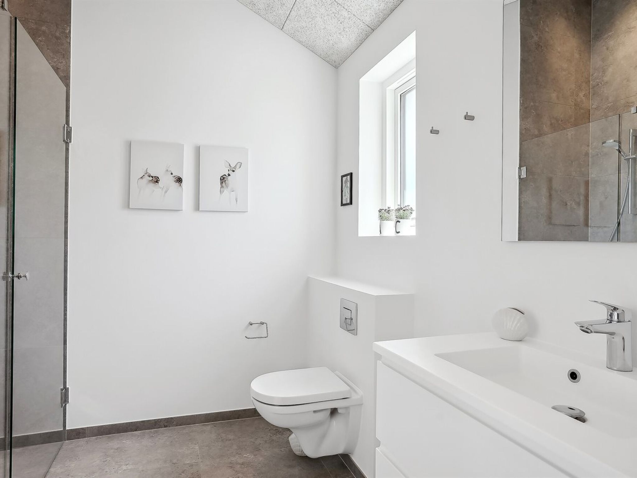 "Fredrika" - 1.5km from the sea - Binnen