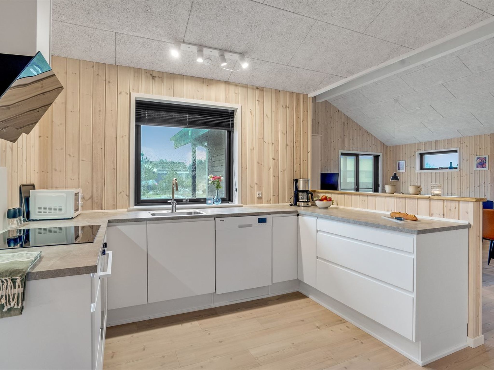 "Carla" - 1.5km from the sea - Binnen