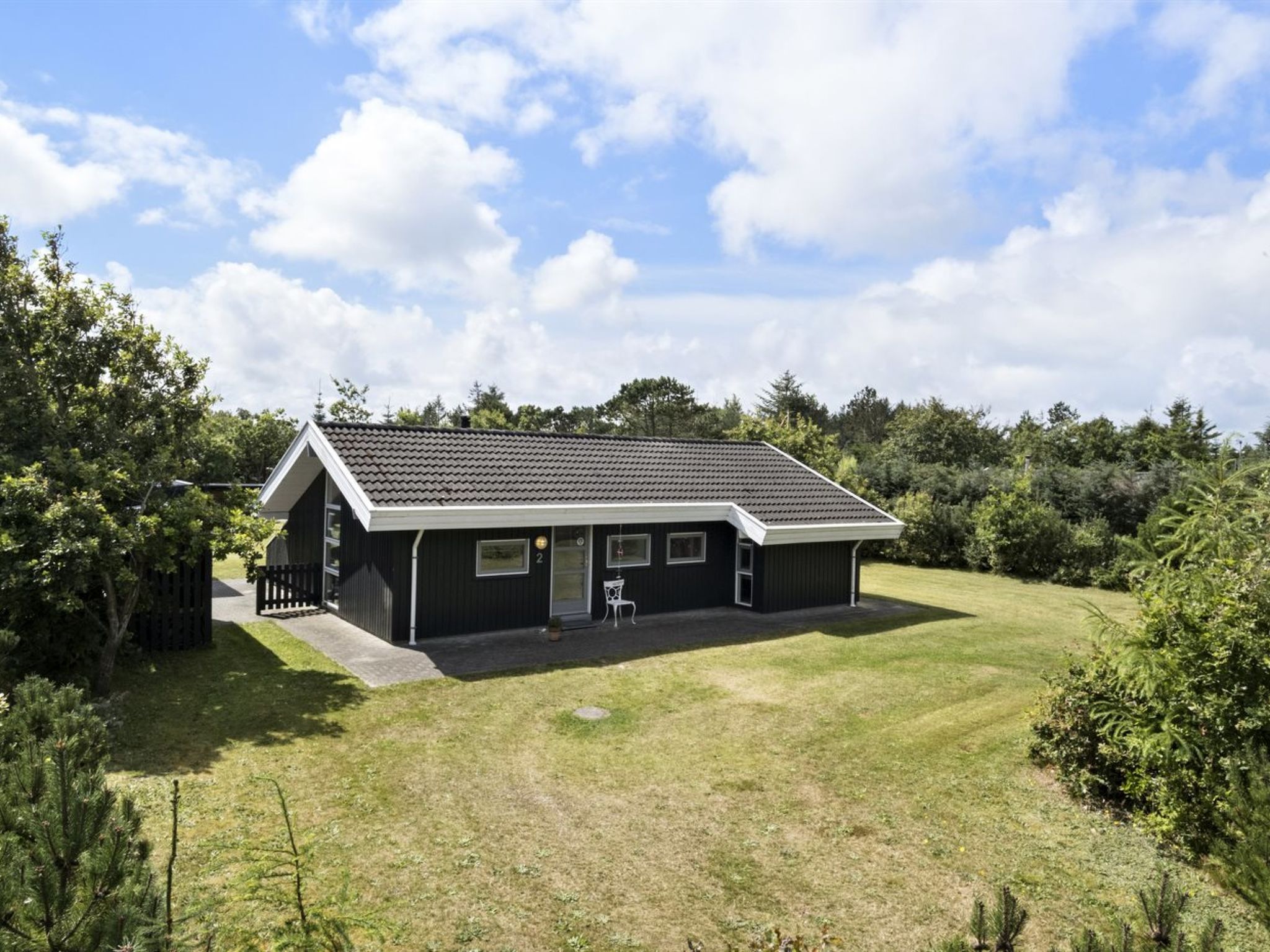 "Gita" - 2.2km from the sea