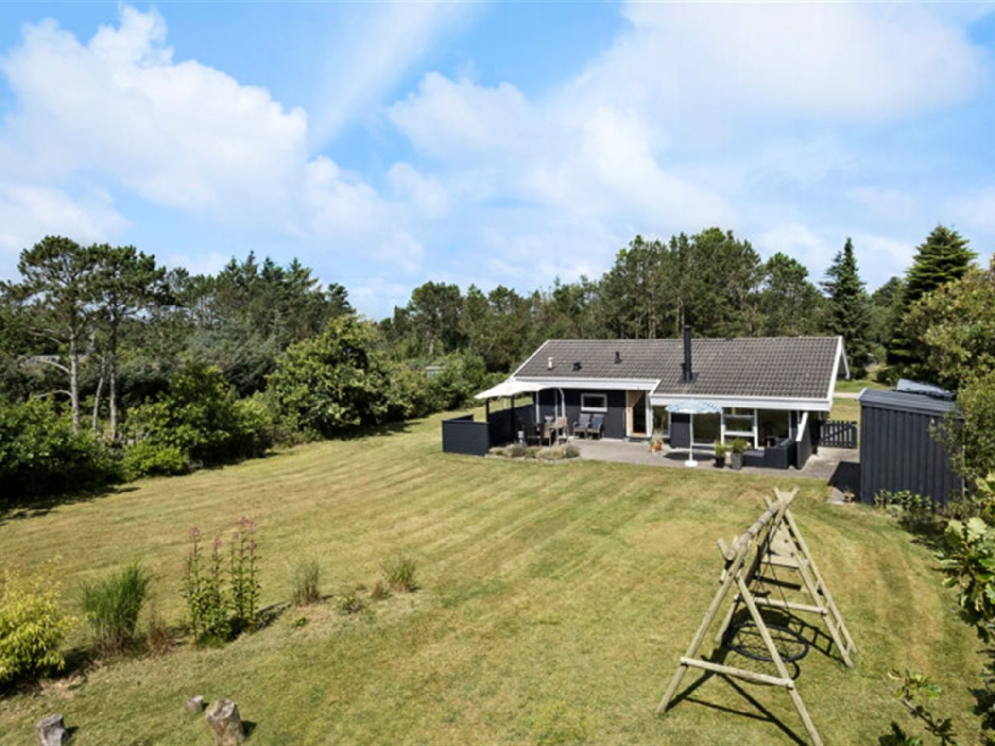 "Gita" - 2.2km from the sea