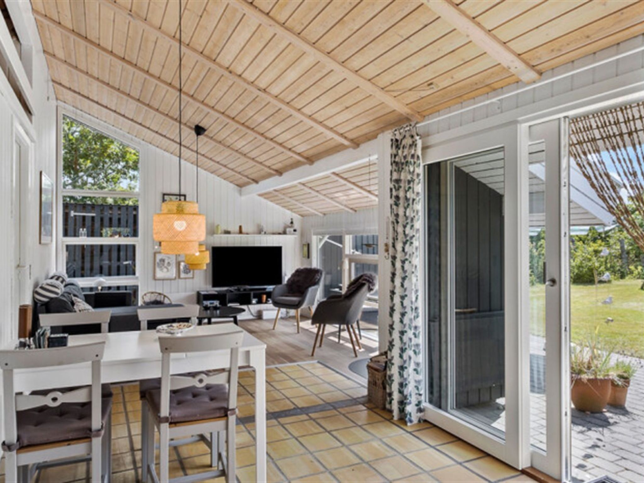 "Gita" - 2.2km from the sea-Binnen