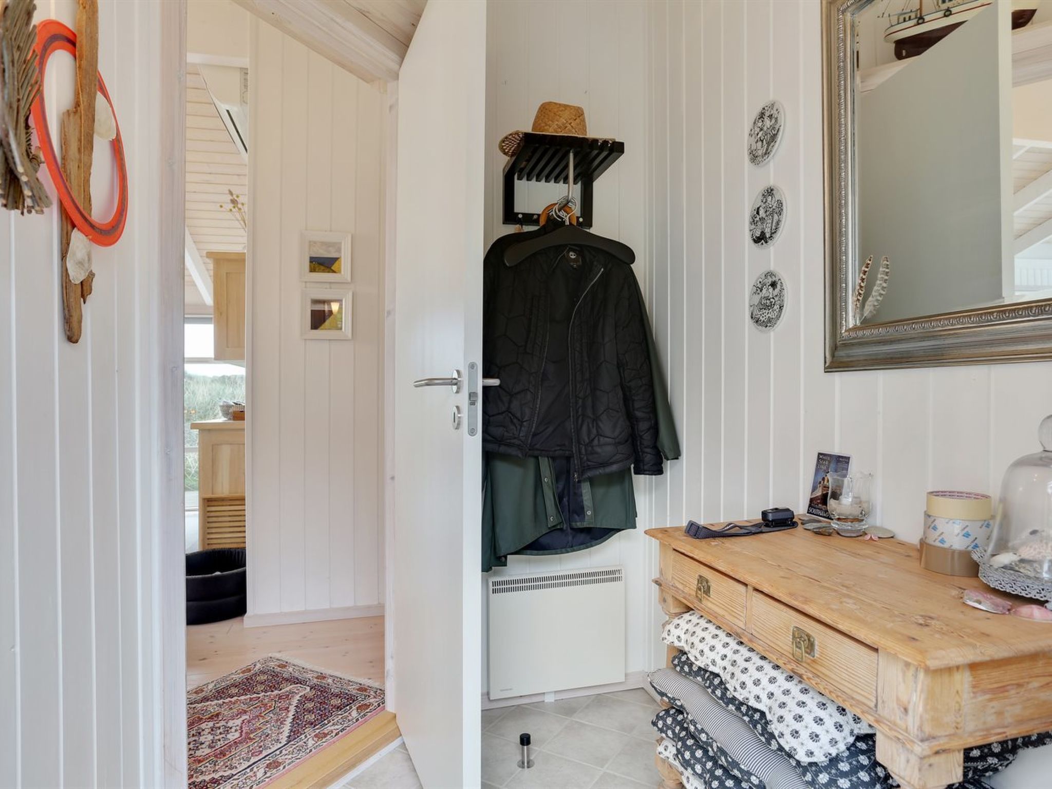 "Lennja" - 300m from the sea - Binnen