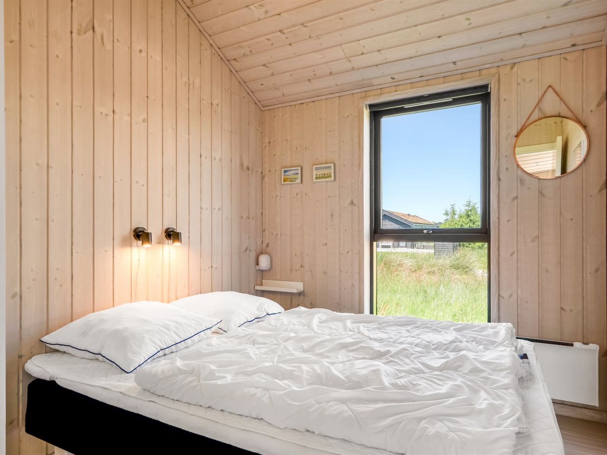 "Dyke" - 1.5km from the sea - Binnen