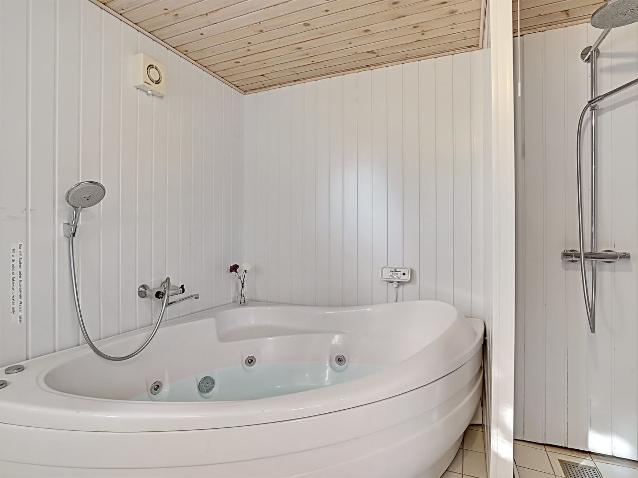 "Druscilla" - 650m from the sea