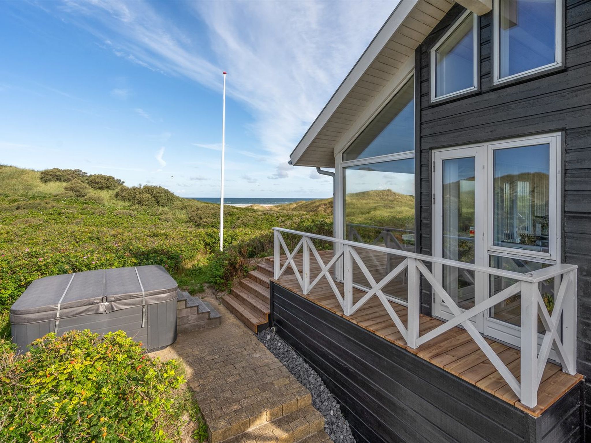 "Ejvind" - 100m from the sea - Buiten