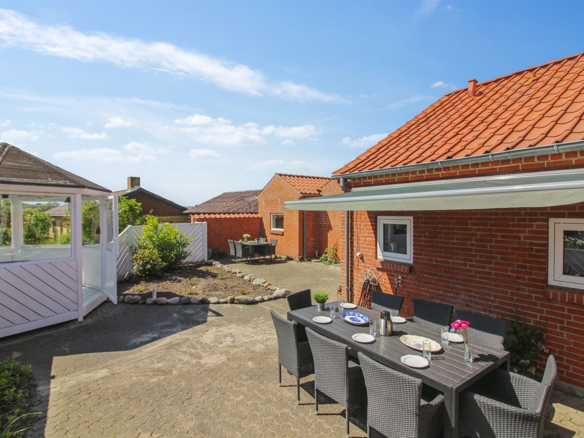 "Kiersten" - 5km from the sea