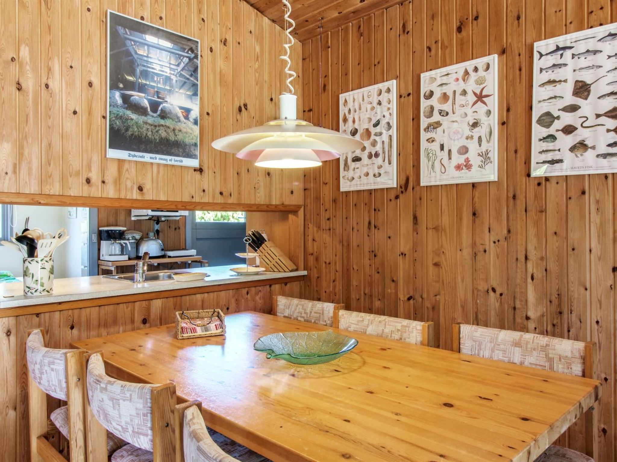 "Gerasim" - 1km from the sea - Binnen