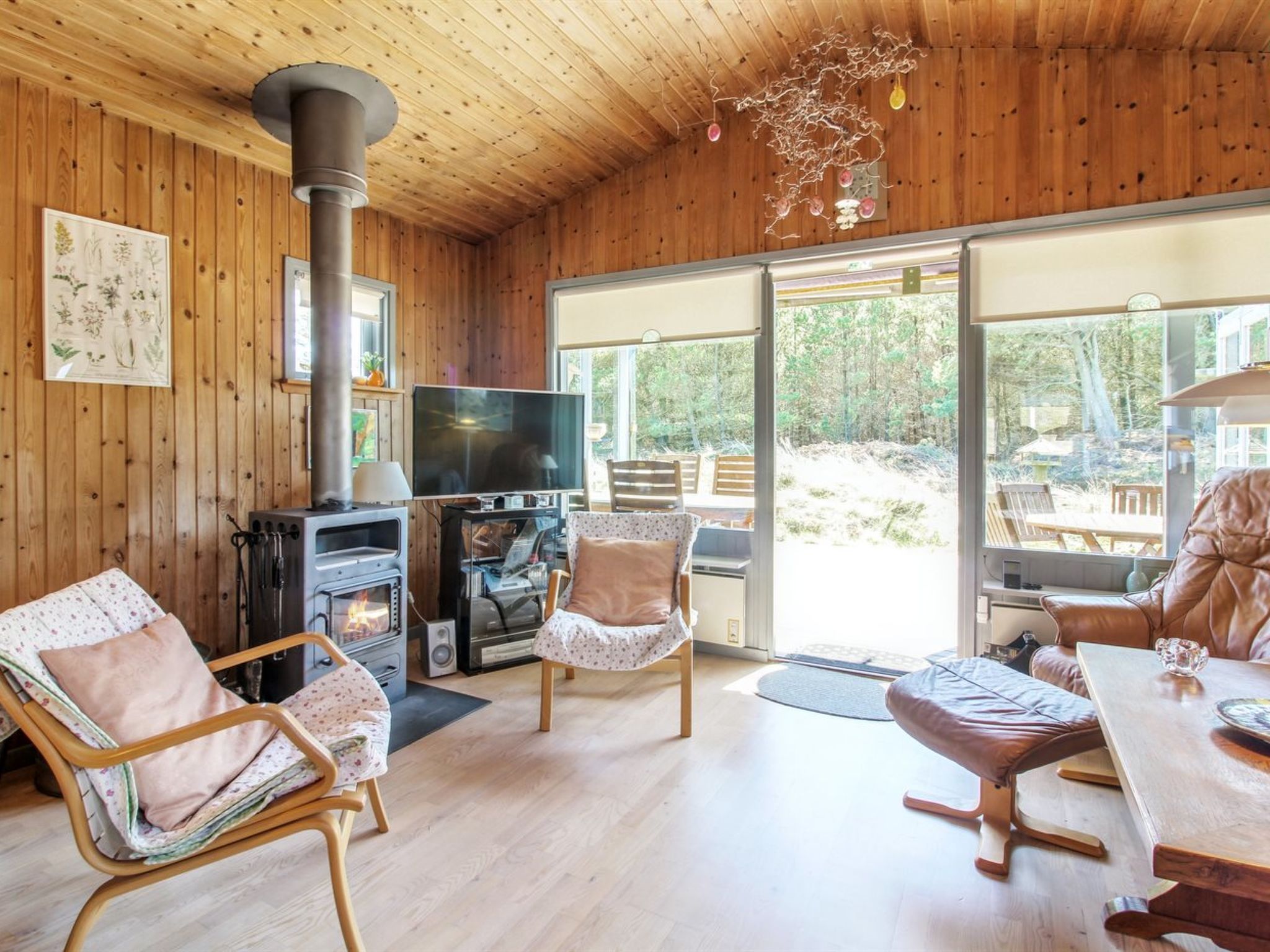 "Gerasim" - 1km from the sea - Binnen