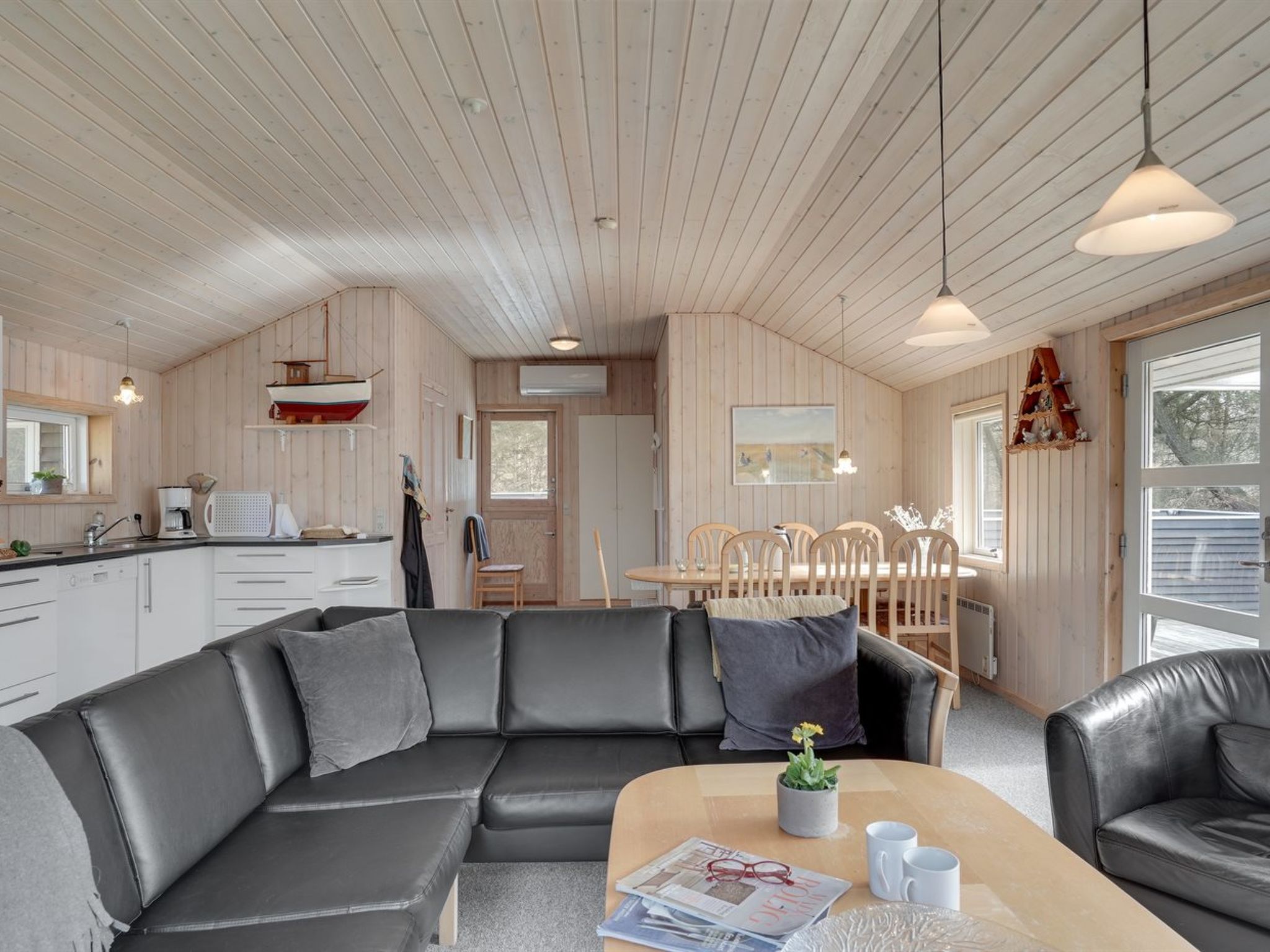 "Aneline" - 700m from the sea - Binnen