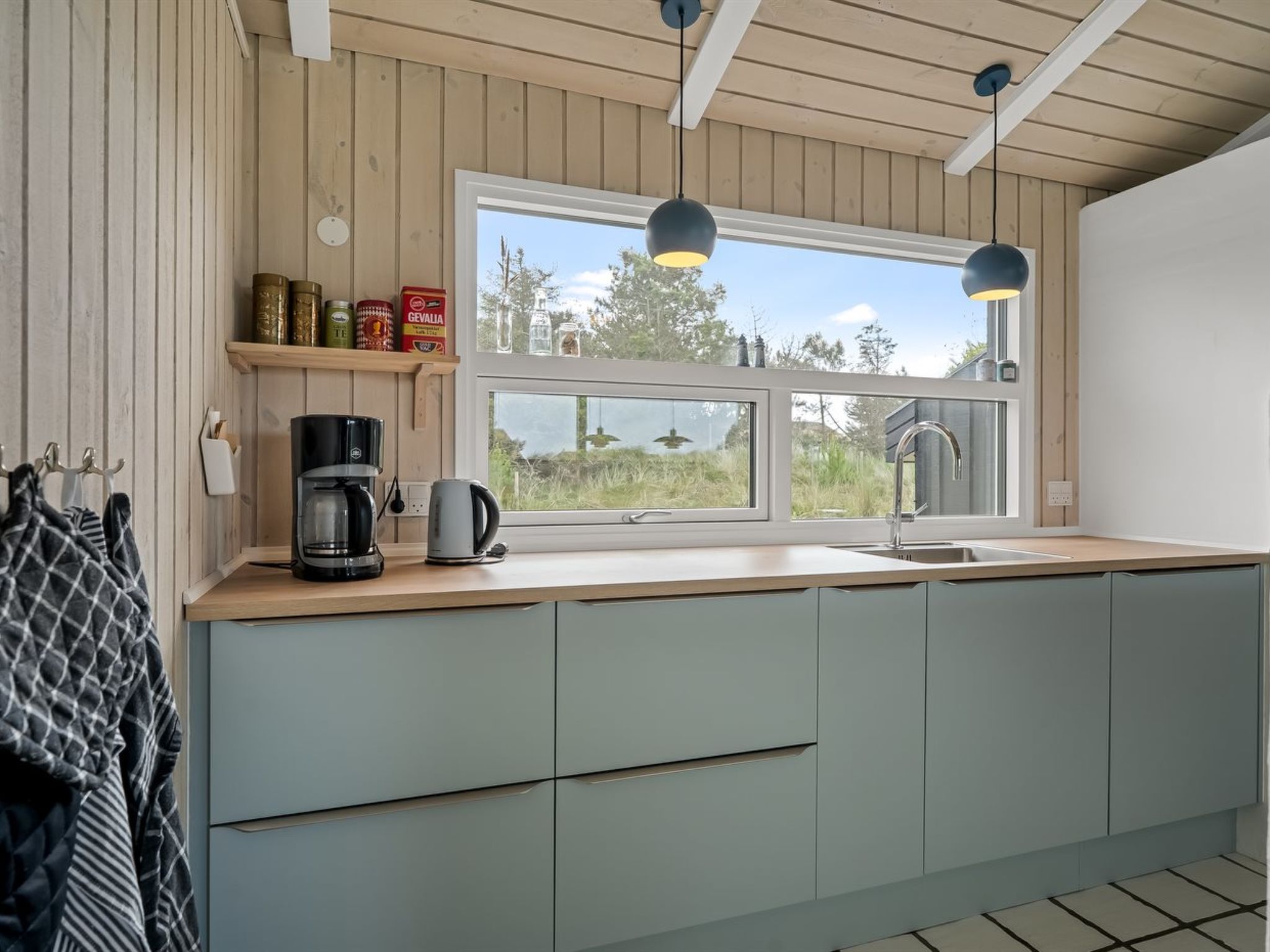 "Hrefna" - 500m from the sea - Binnen