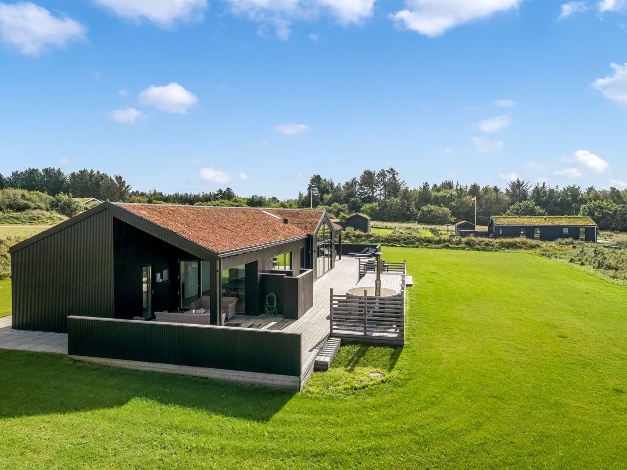 "Egil" - 1.5km from the sea - Buiten