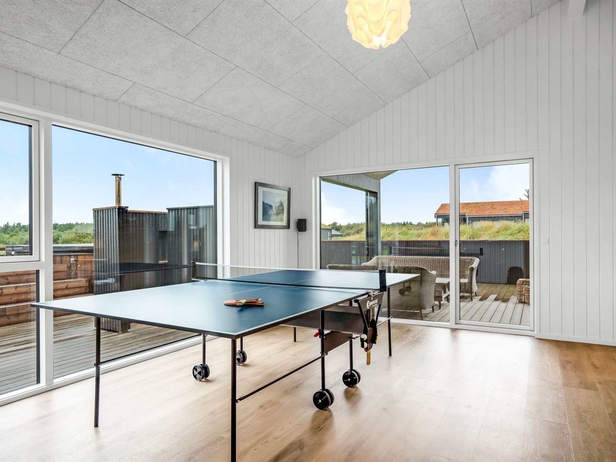 "Egil" - 1.5km from the sea - Binnen