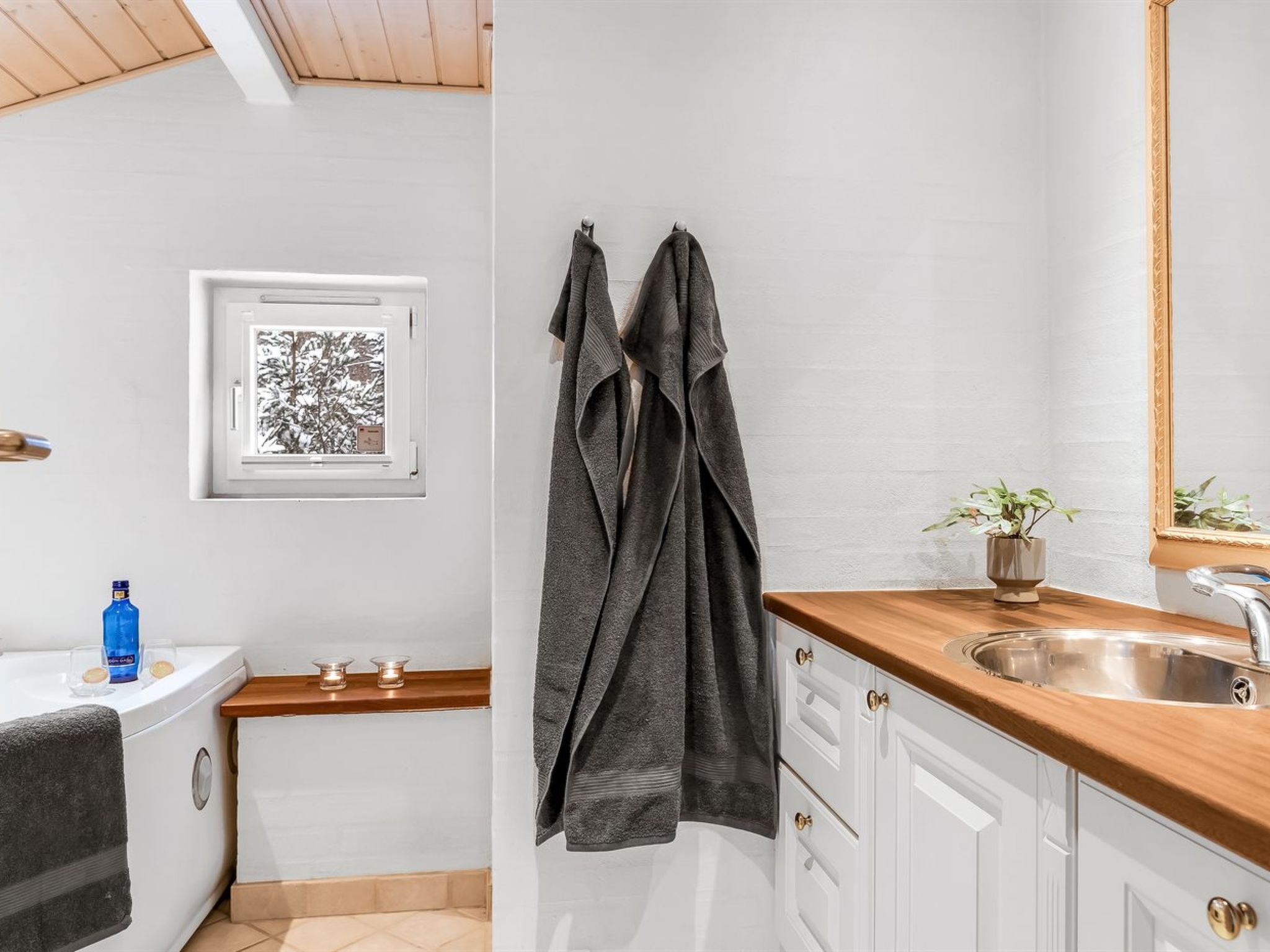 "Valda" - 1.5km from the sea-Binnen