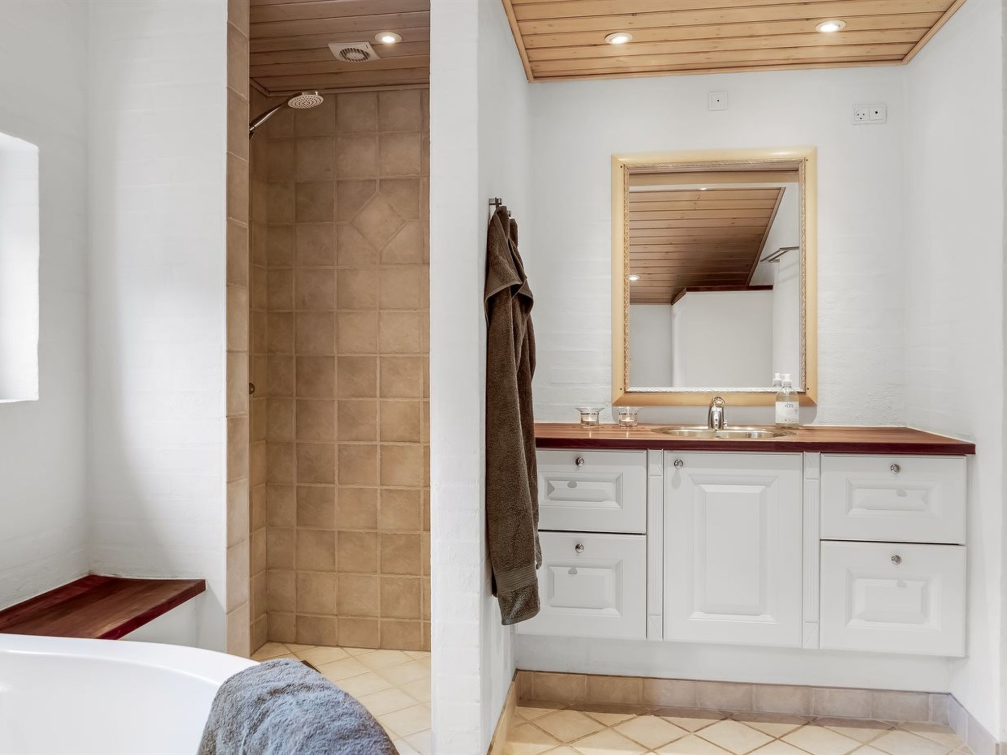 "Valda" - 1.5km from the sea-Inside