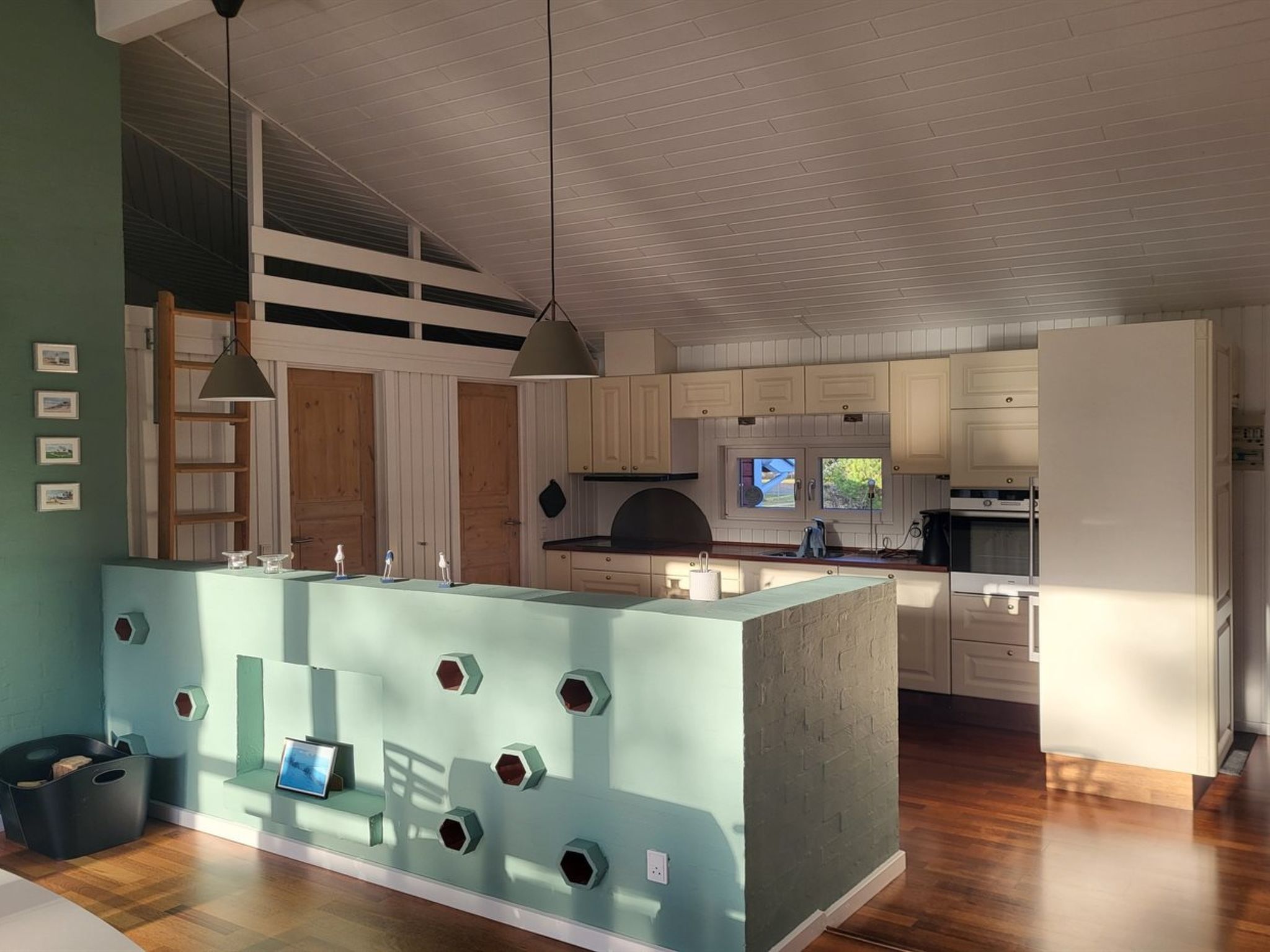 "Valda" - 1.5km from the sea