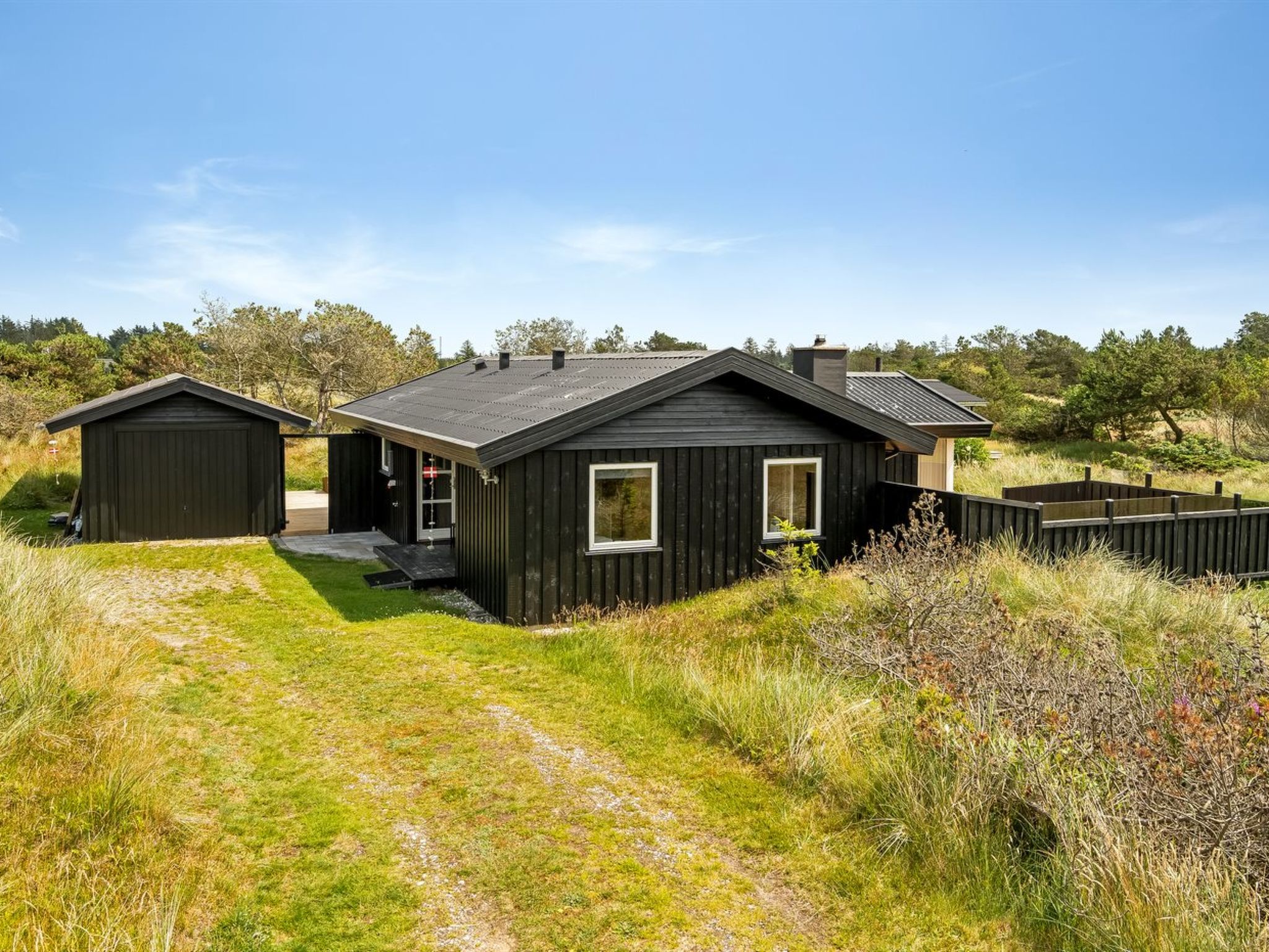 "Anbritt" - 1km from the sea