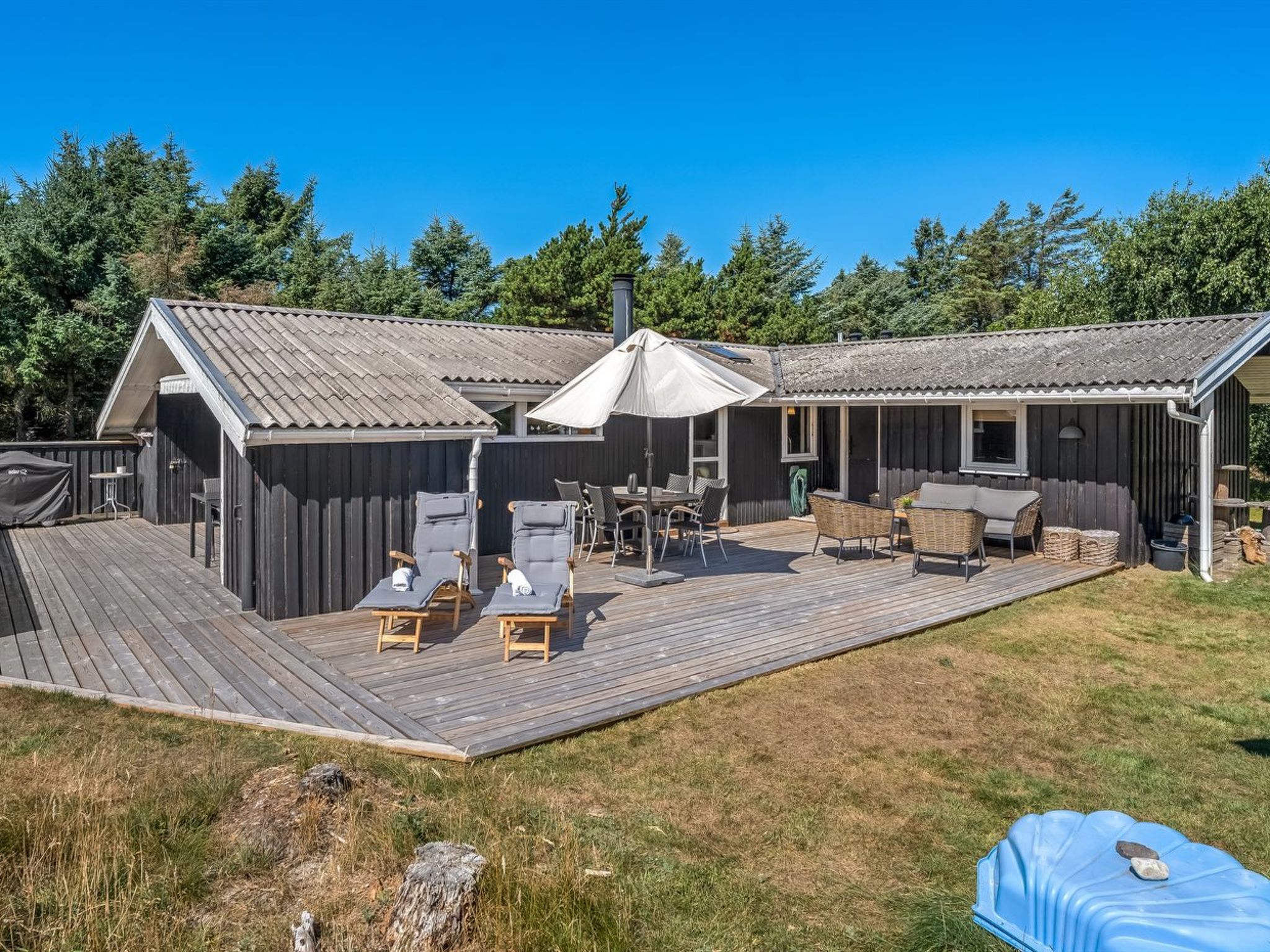 "Thrineke" - 600m from the sea