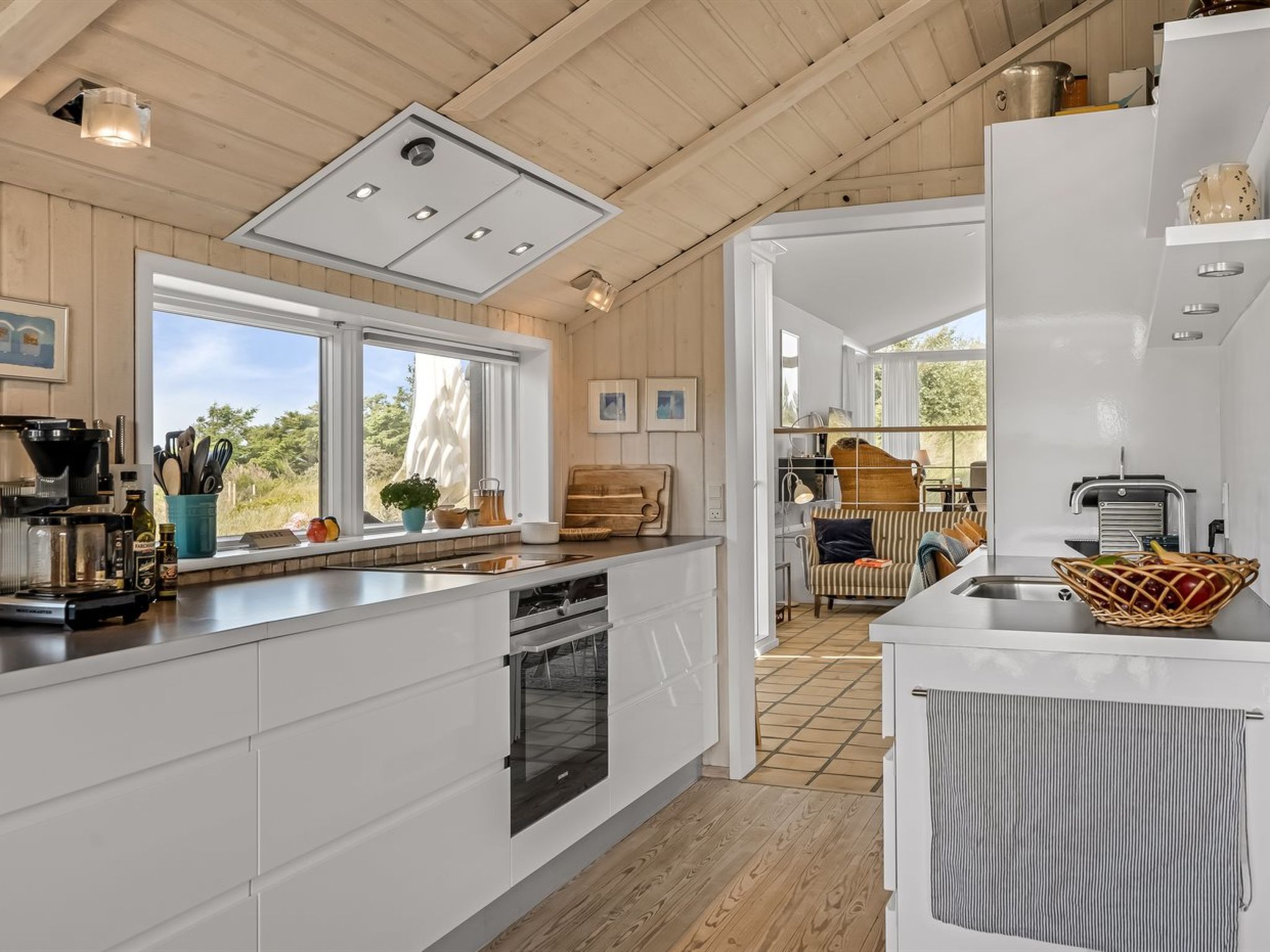"Annrike" - 400m from the sea - Drinnen