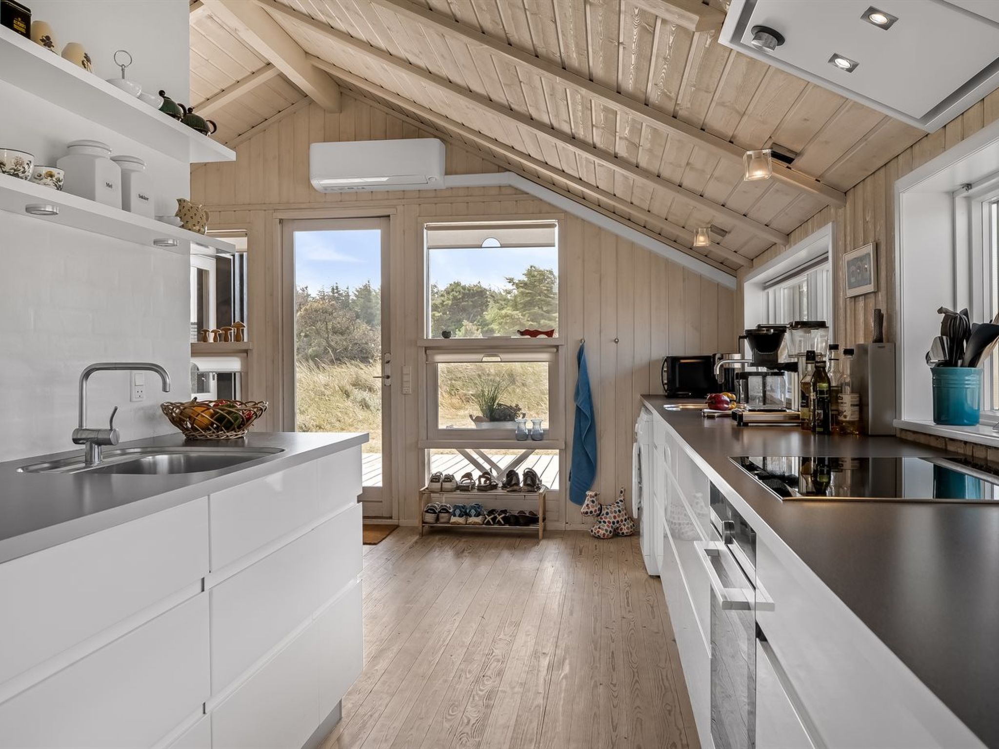 "Annrike" - 400m from the sea - Drinnen