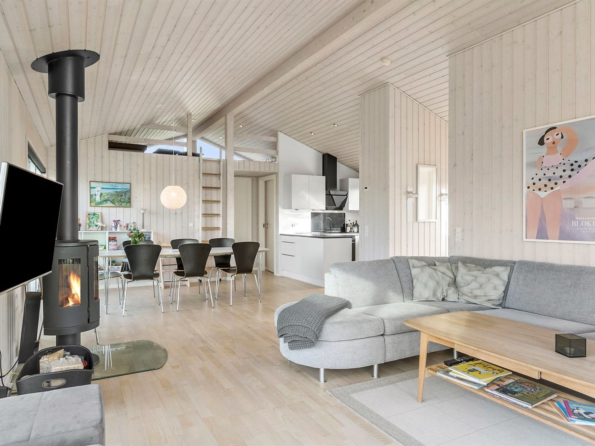 "Mirla" - 50m from the sea-Binnen