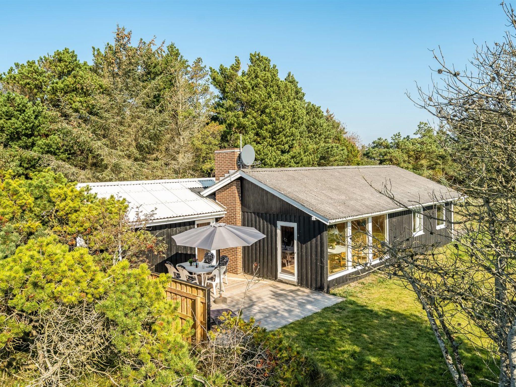 "Swenki" - 700m from the sea - Draußen