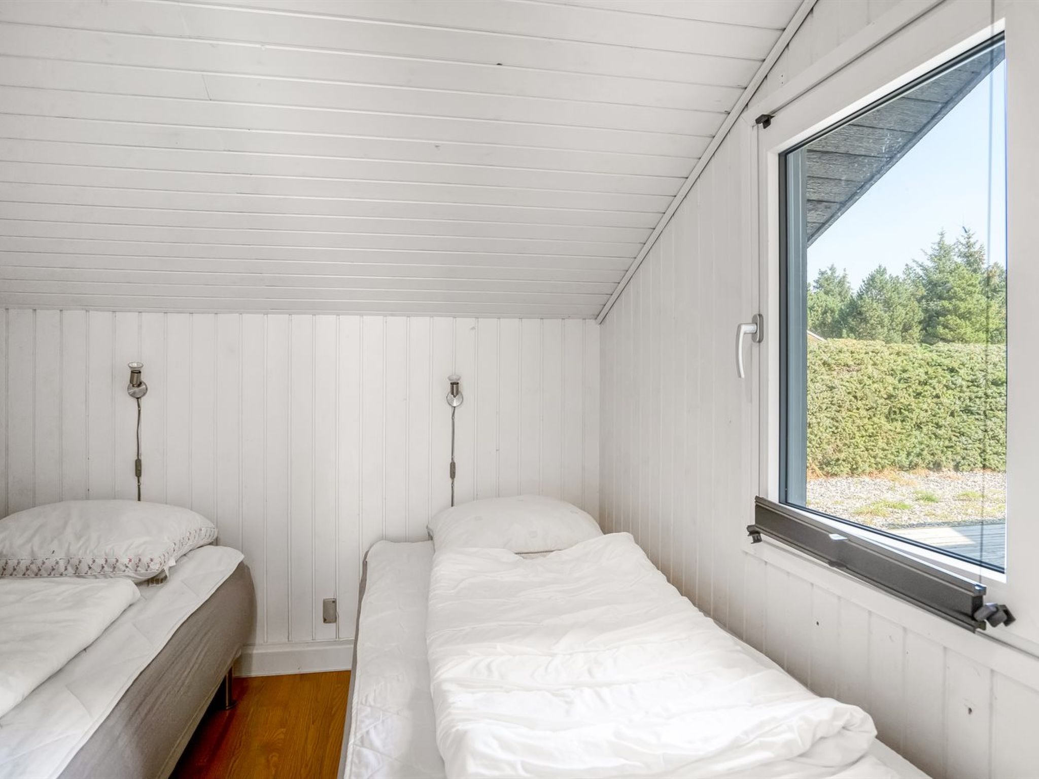 "Arild" - 900m from the sea - Binnen