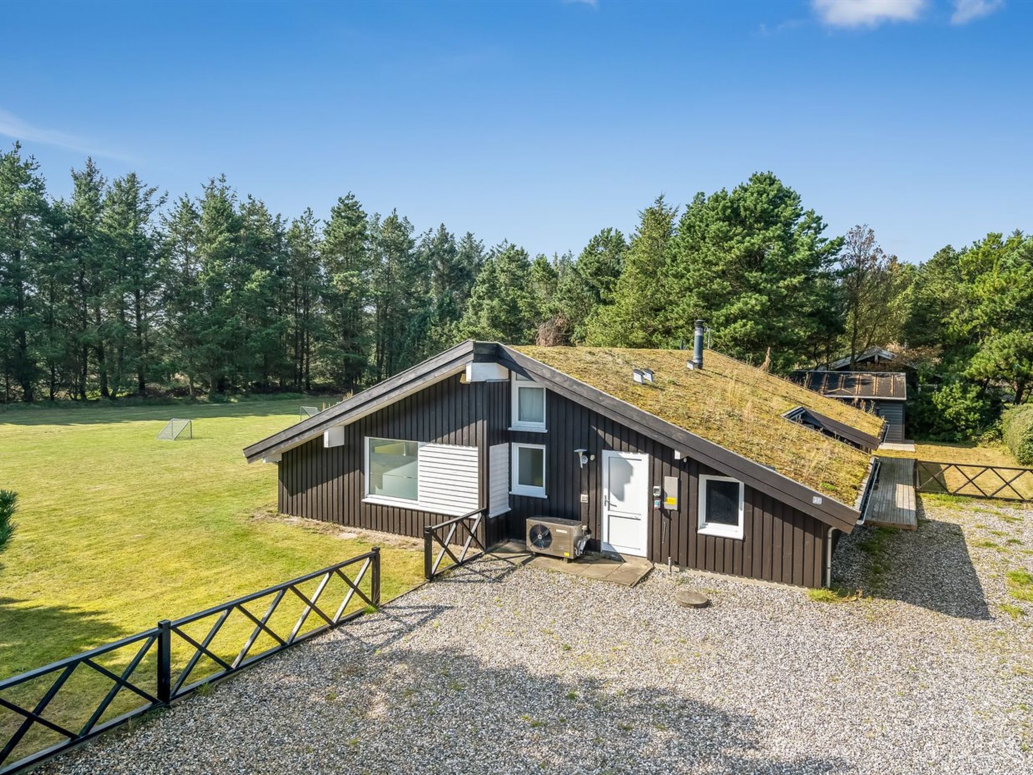 "Arild" - 900m from the sea - Buiten