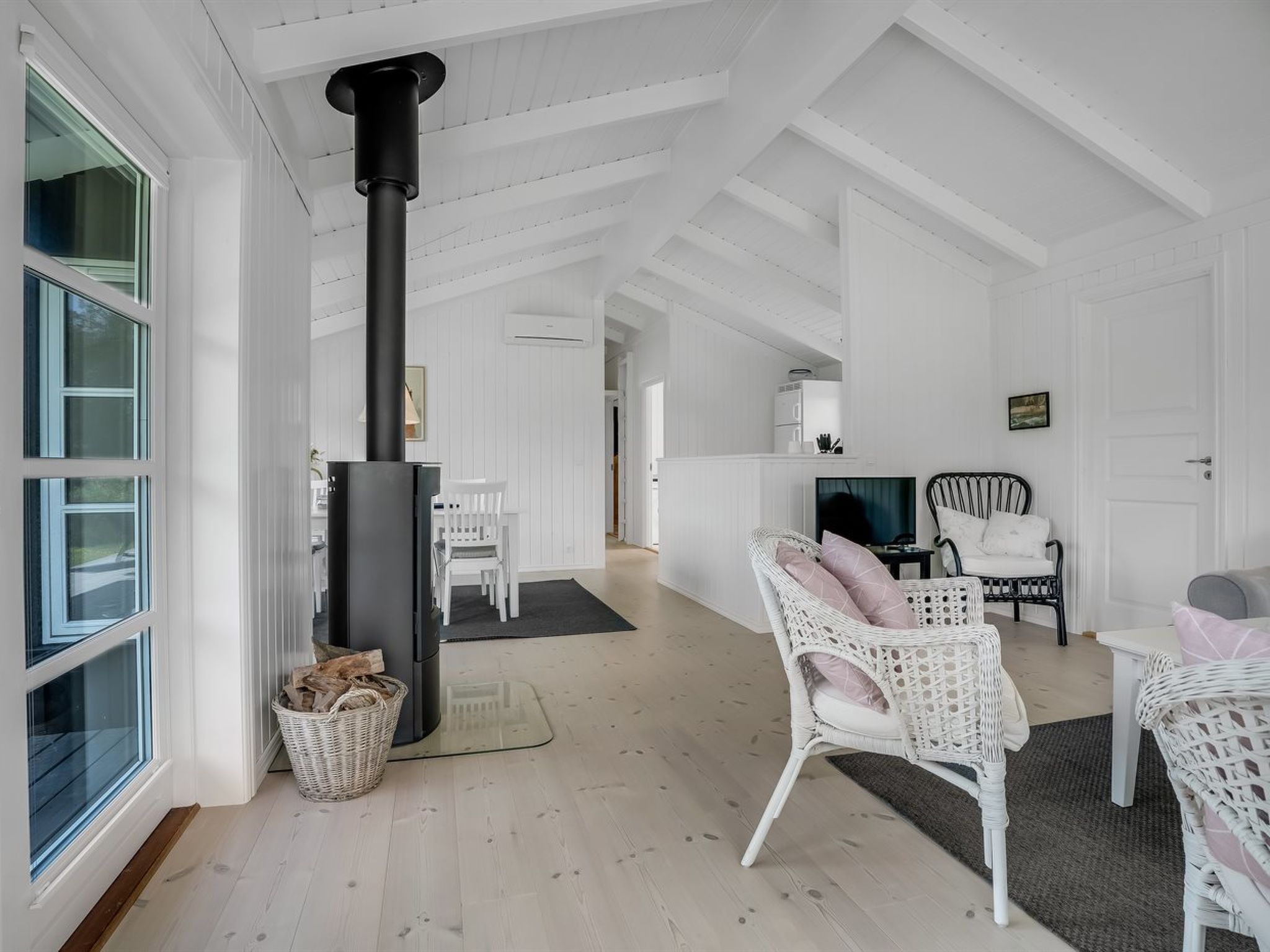 "Ljupco" - 950m from the sea - Binnen