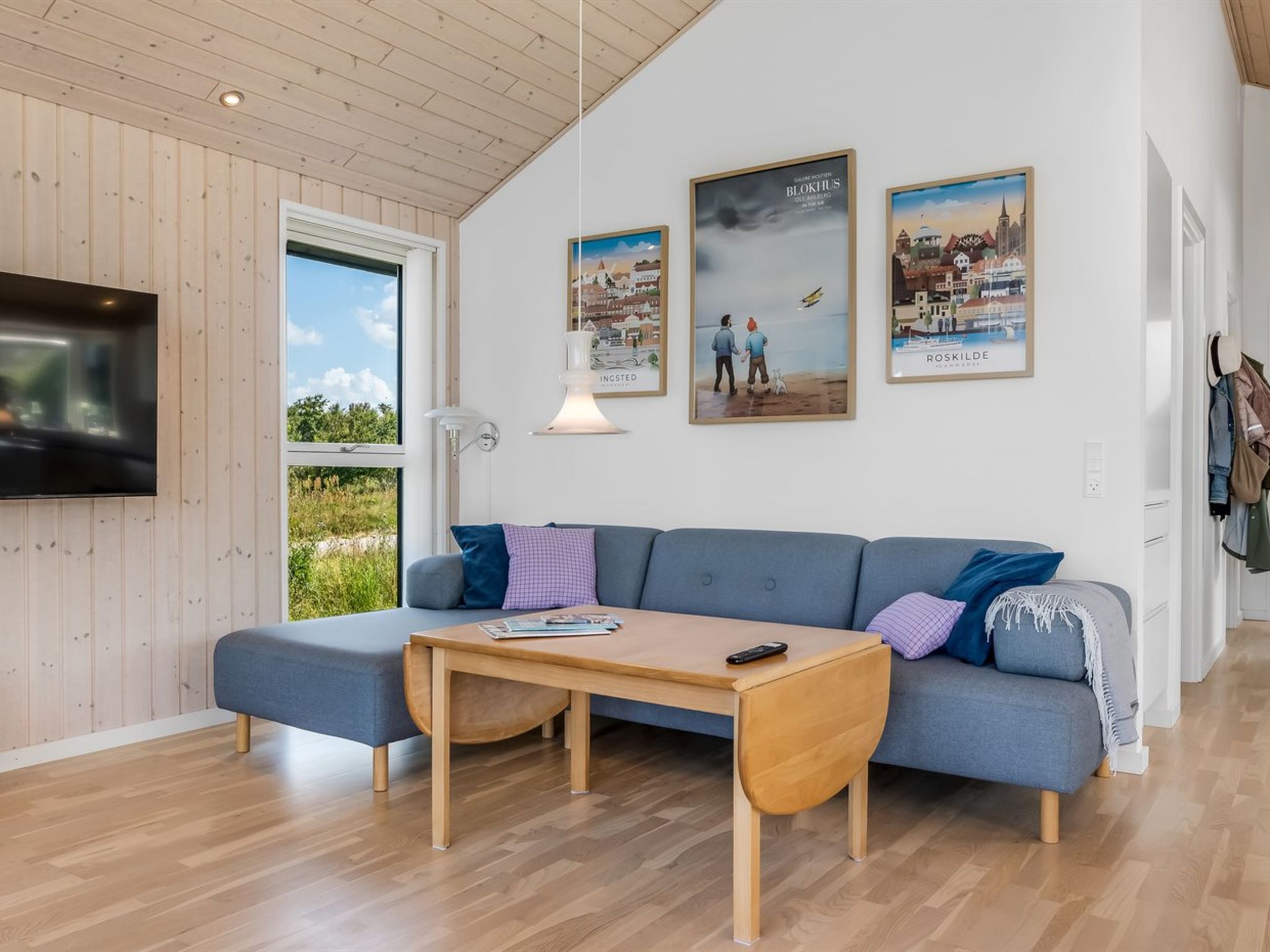 "Ilya" - 1.7km from the sea - Binnen