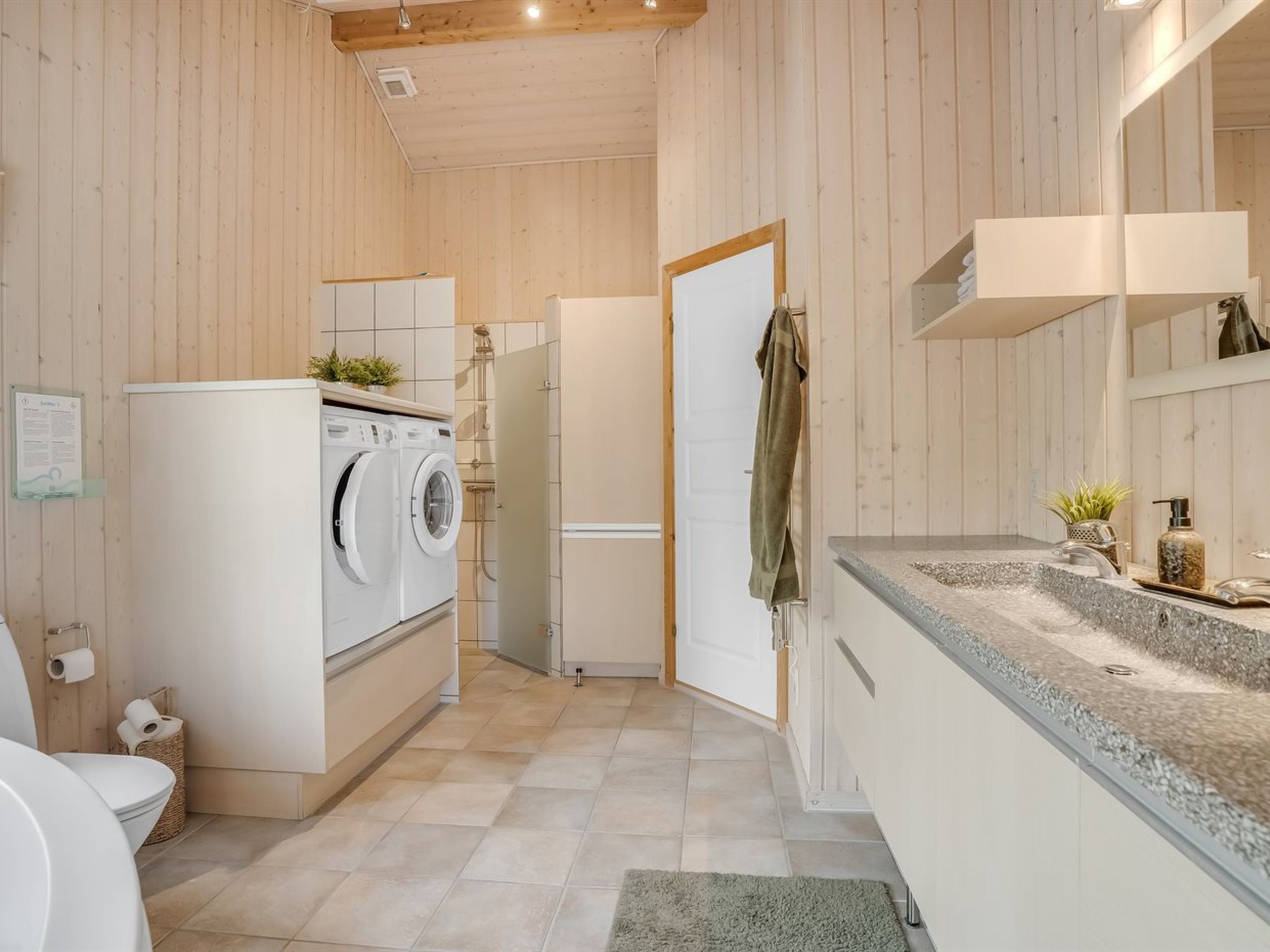 "Onni" - 2.3km from the sea - Binnen