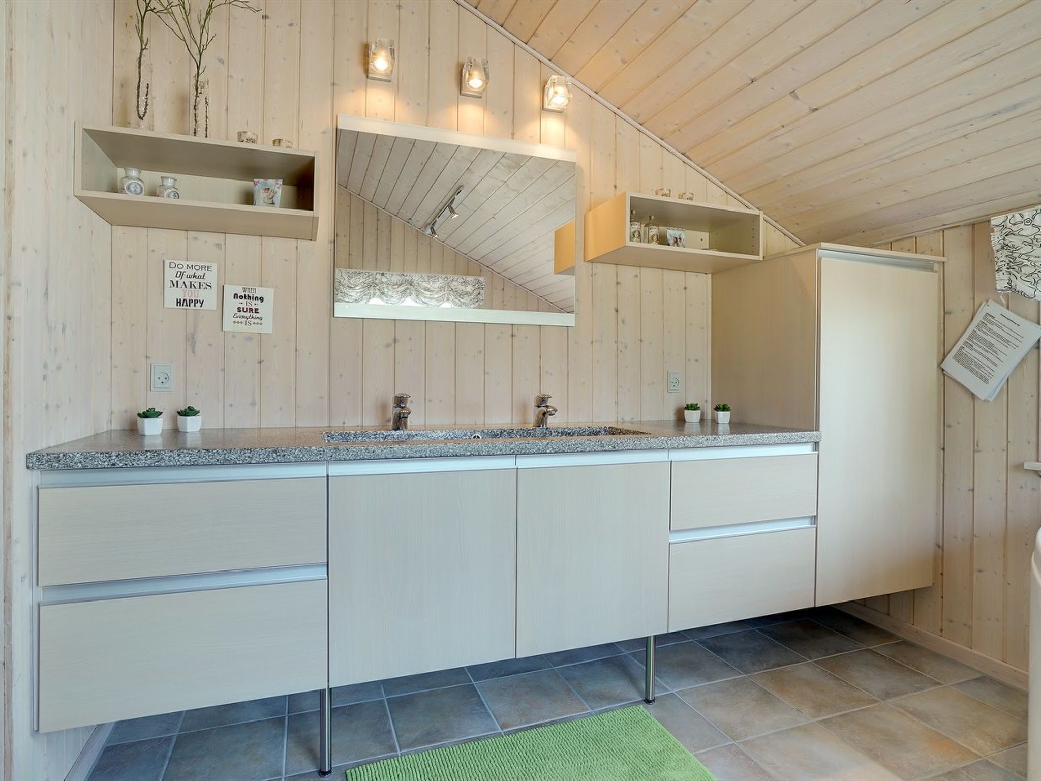 "Onni" - 2.3km from the sea-Inside
