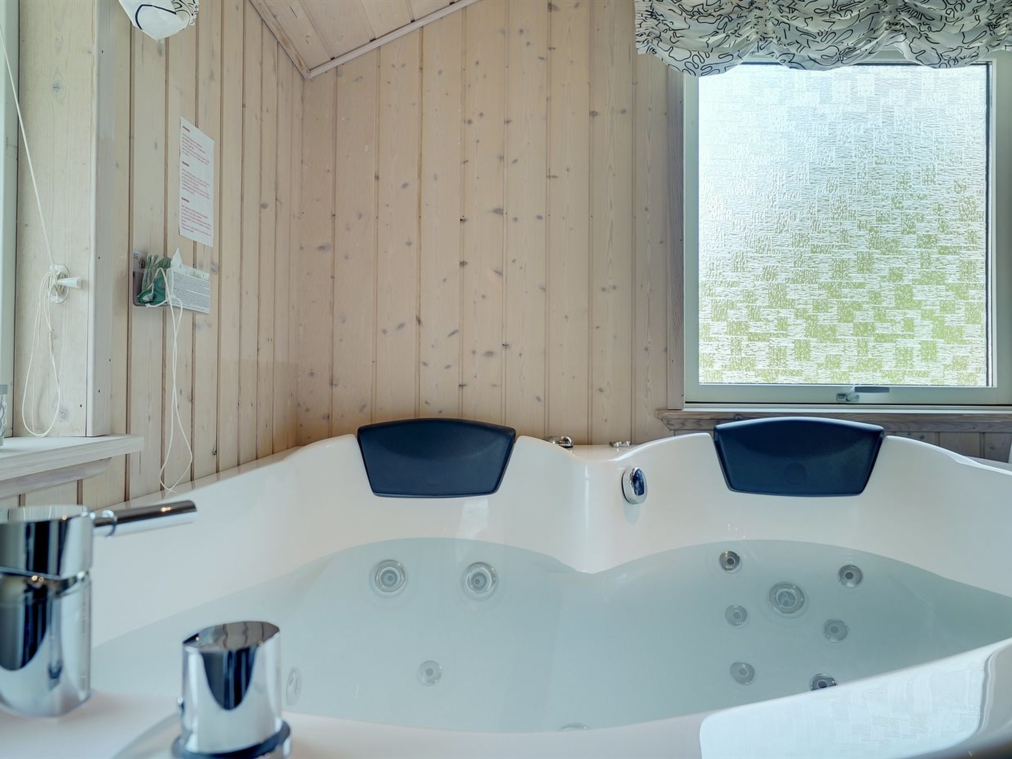 "Onni" - 2.3km from the sea-Inside