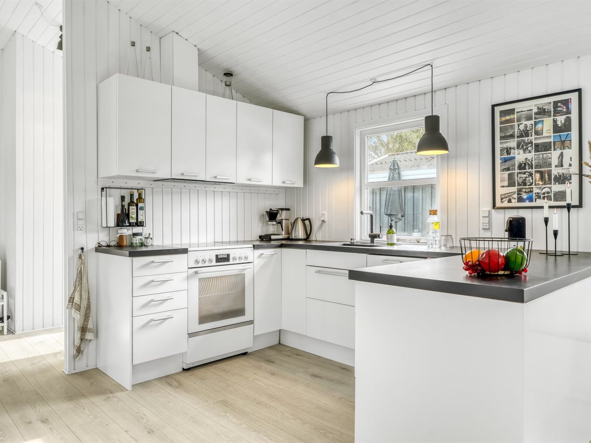 "Annamie" - 1.8km from the sea-Binnen