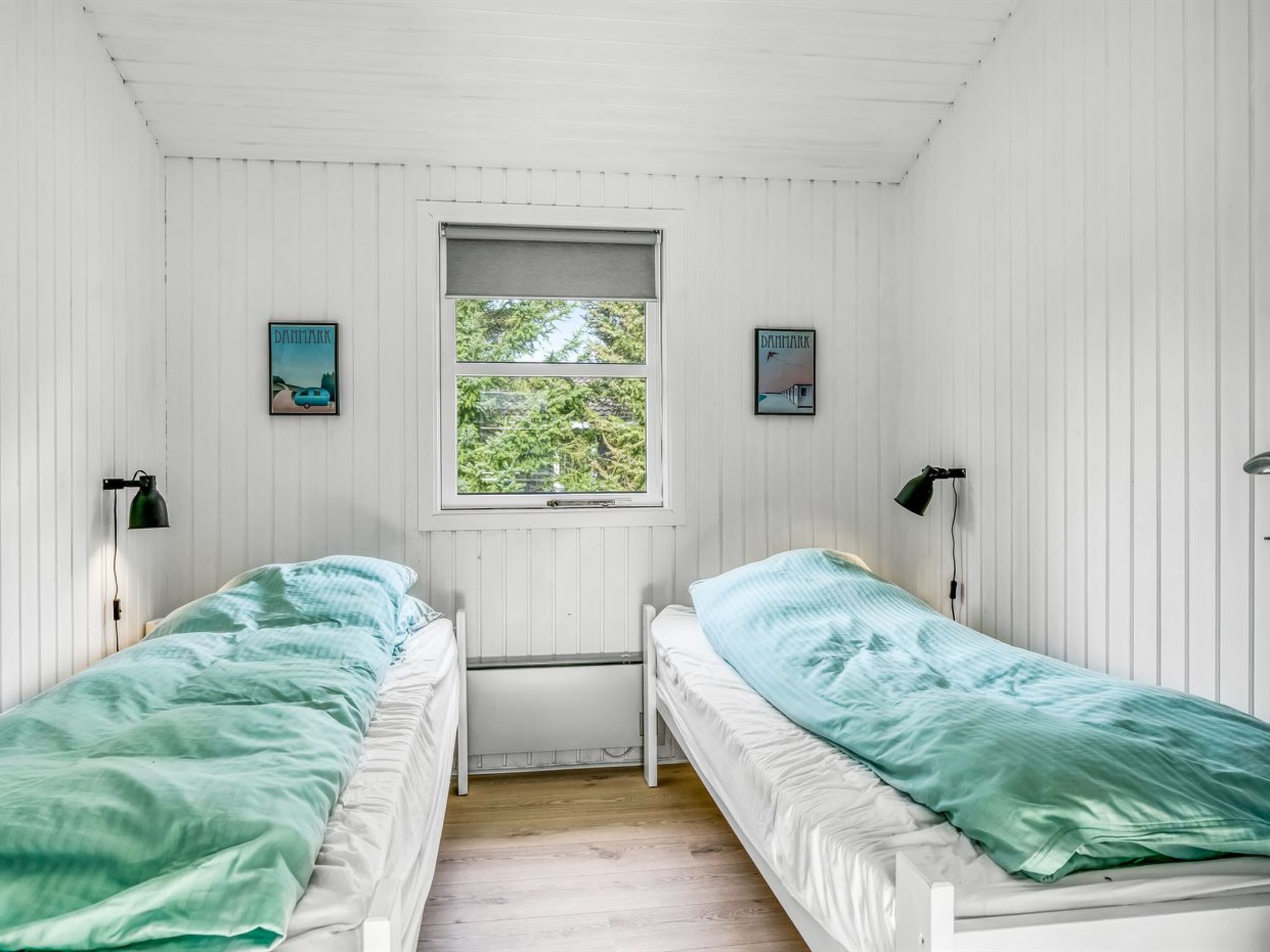 "Annamie" - 1.8km from the sea-Binnen
