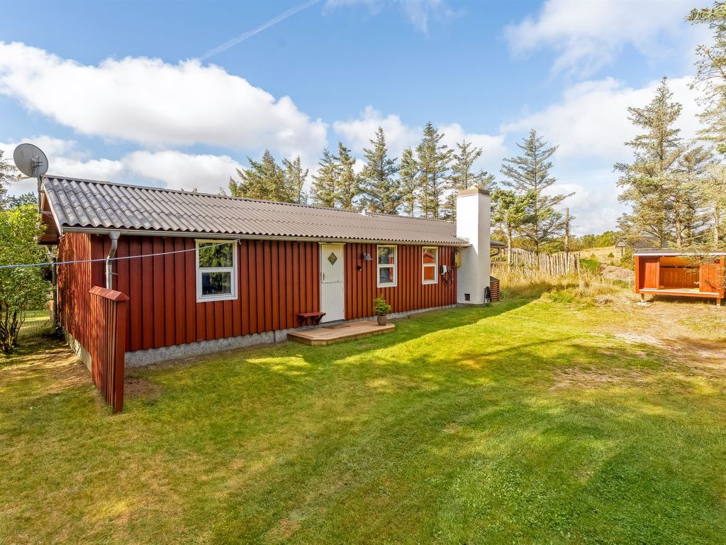 'Ingobert' - 600m from the sea