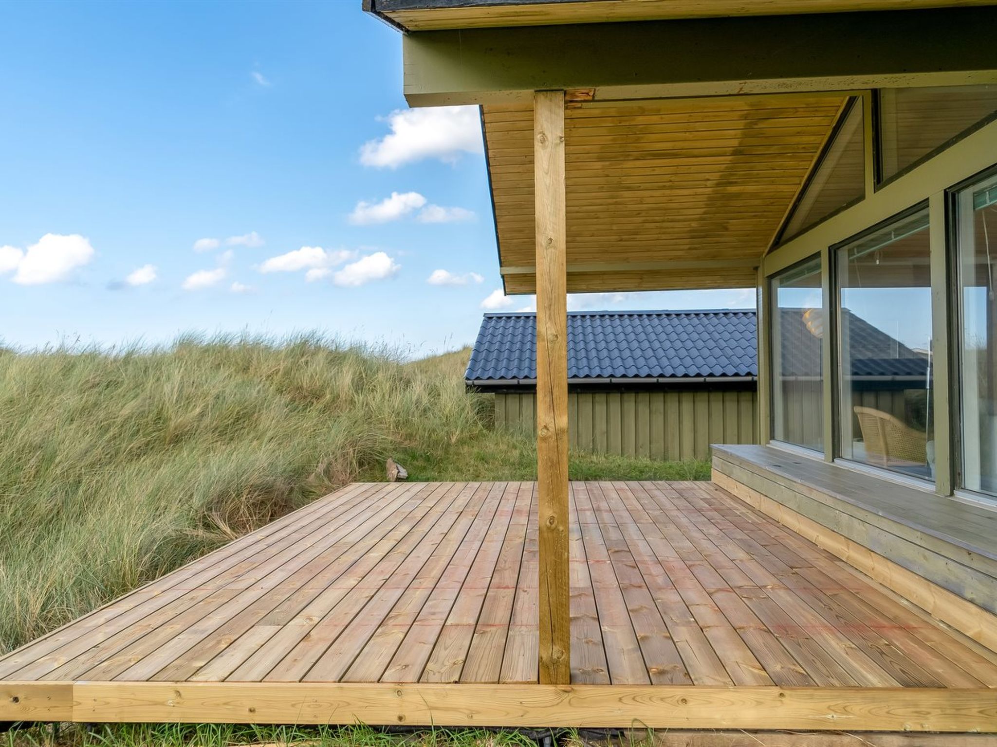 "Myrna" - 250m from the sea - Buiten