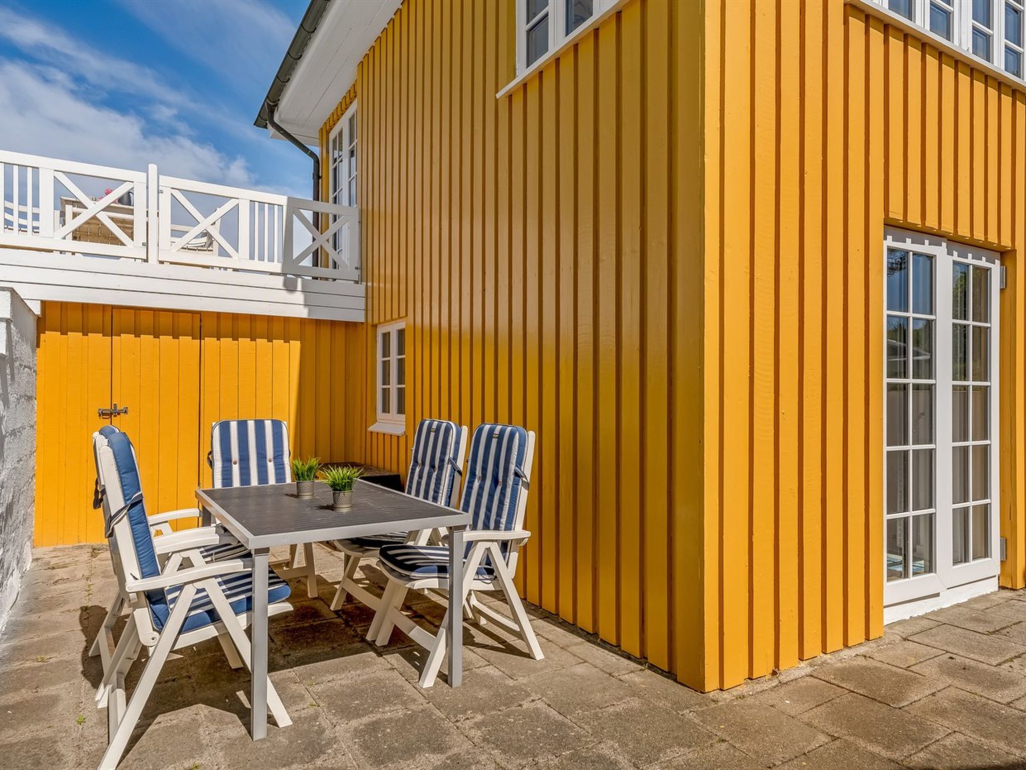 "Åsta" - 200m from the sea - Outside