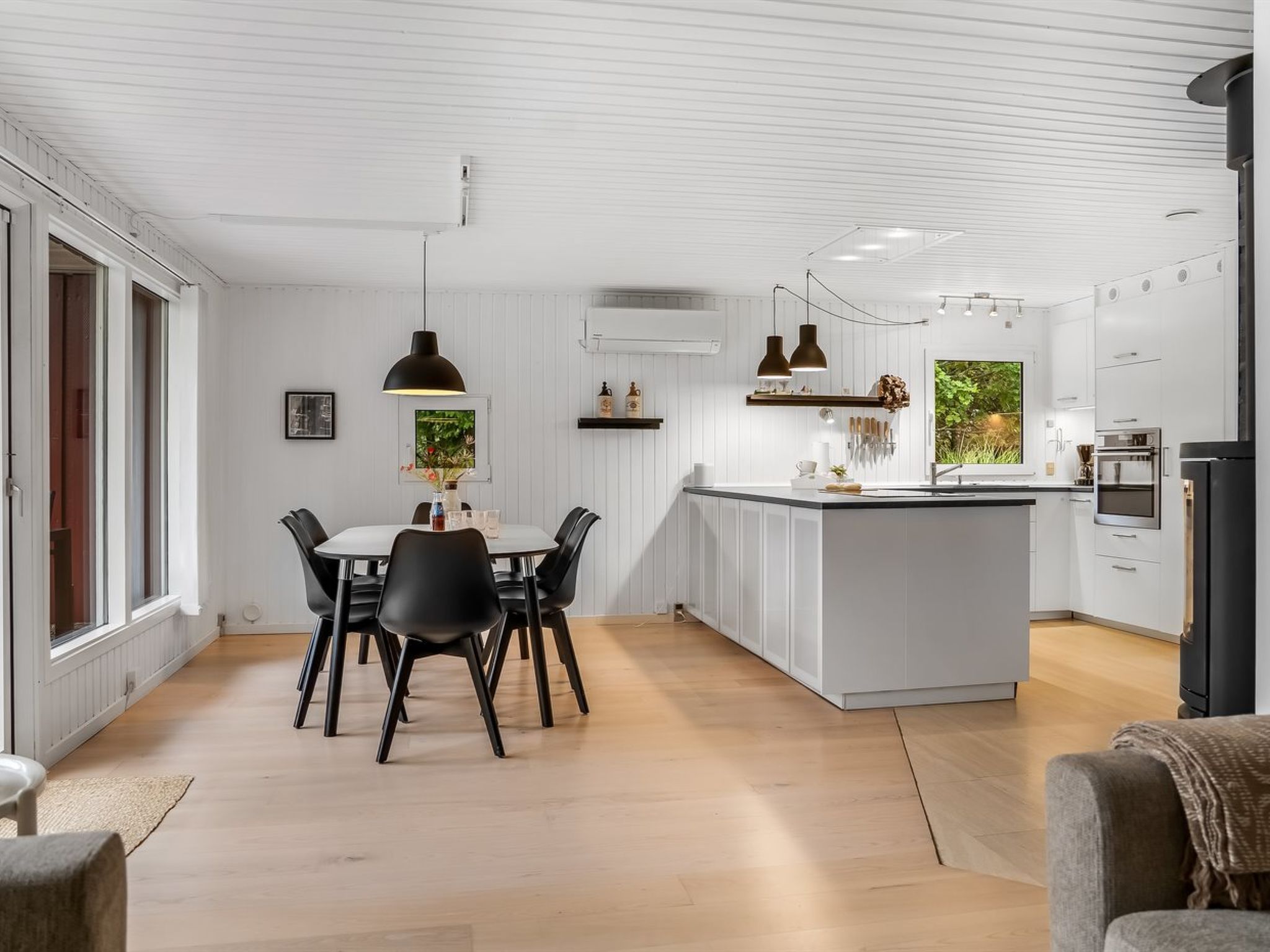 "Ulfsten" - 2km from the sea - Binnen
