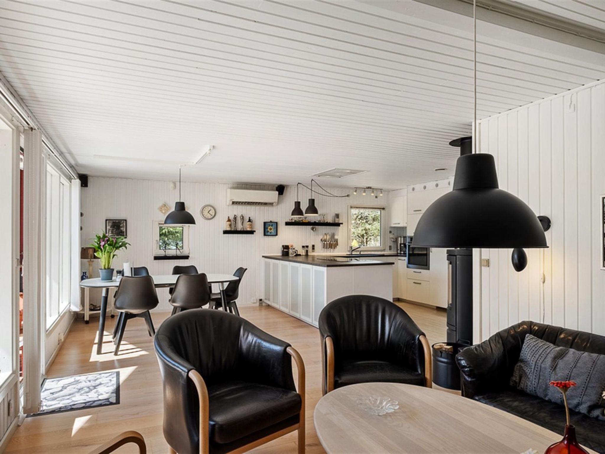 "Ulfsten" - 2km from the sea - Binnen
