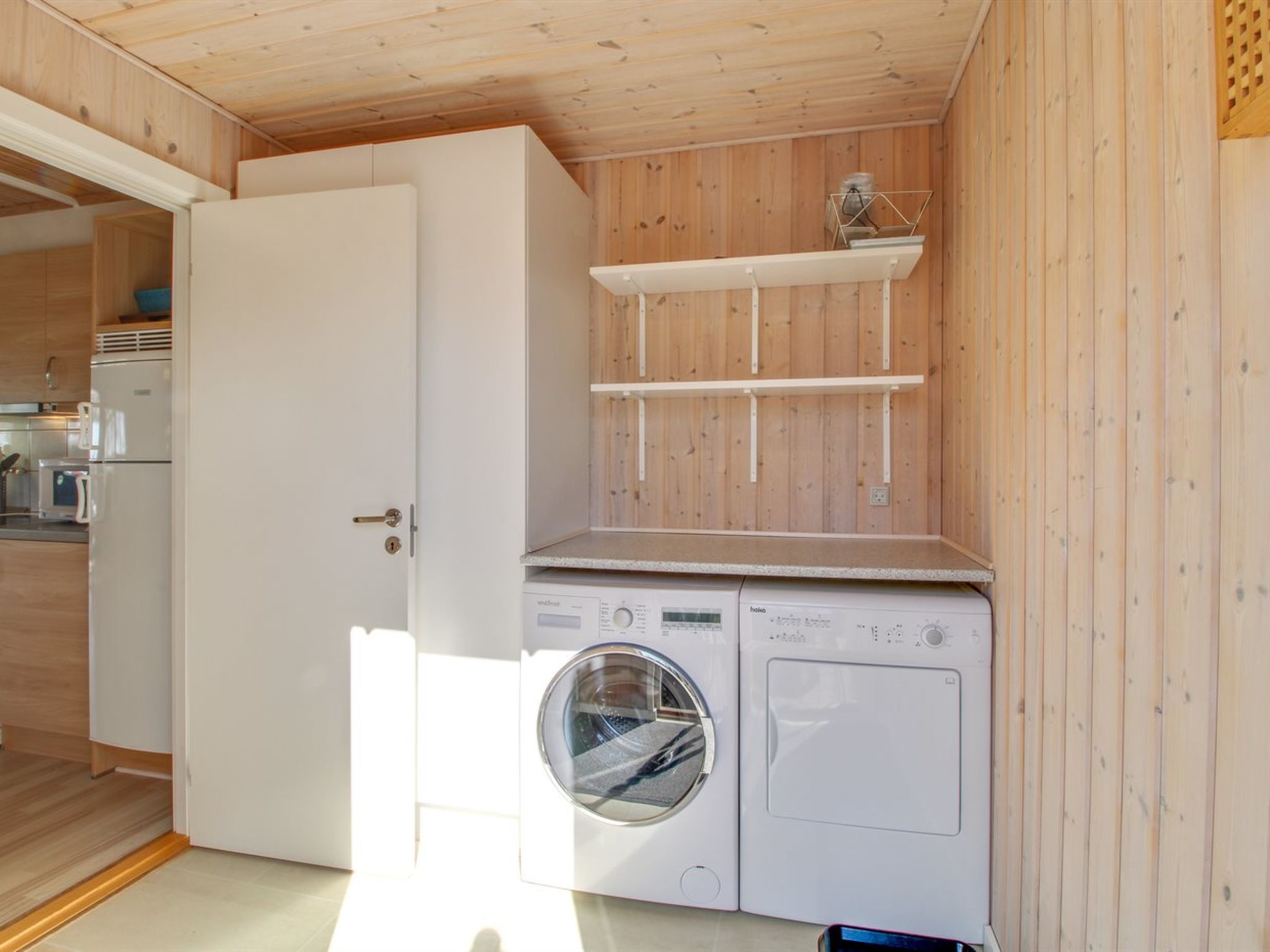 "Yanne" - 400m from the sea-Binnen