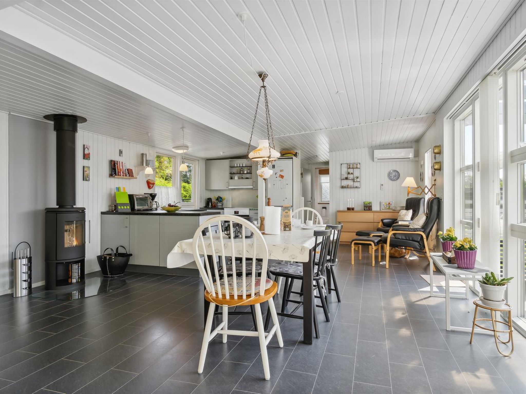 "Guthrik" - 900m from the sea - Binnen