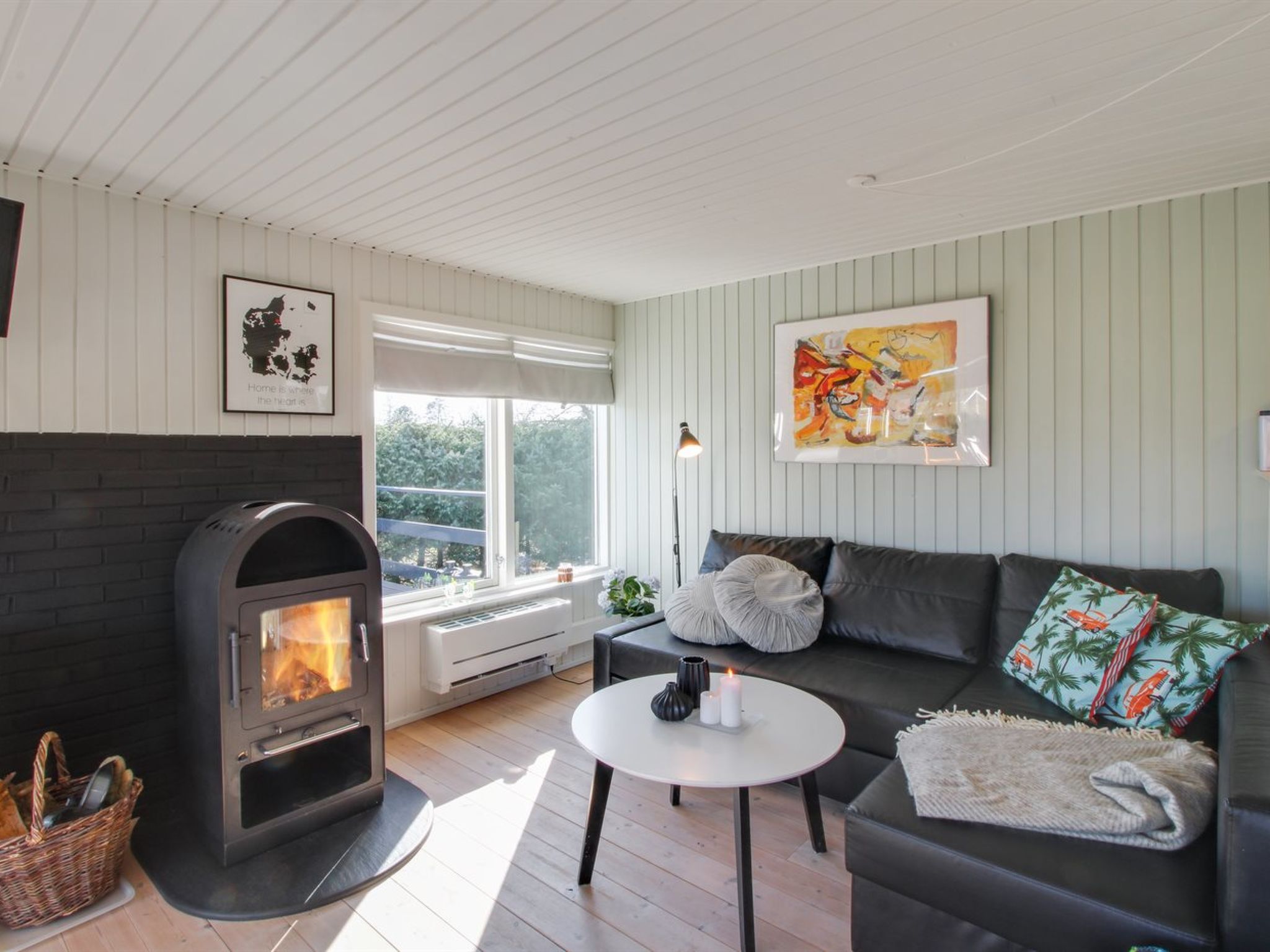 "Shaya" - 500m from the sea - Binnen