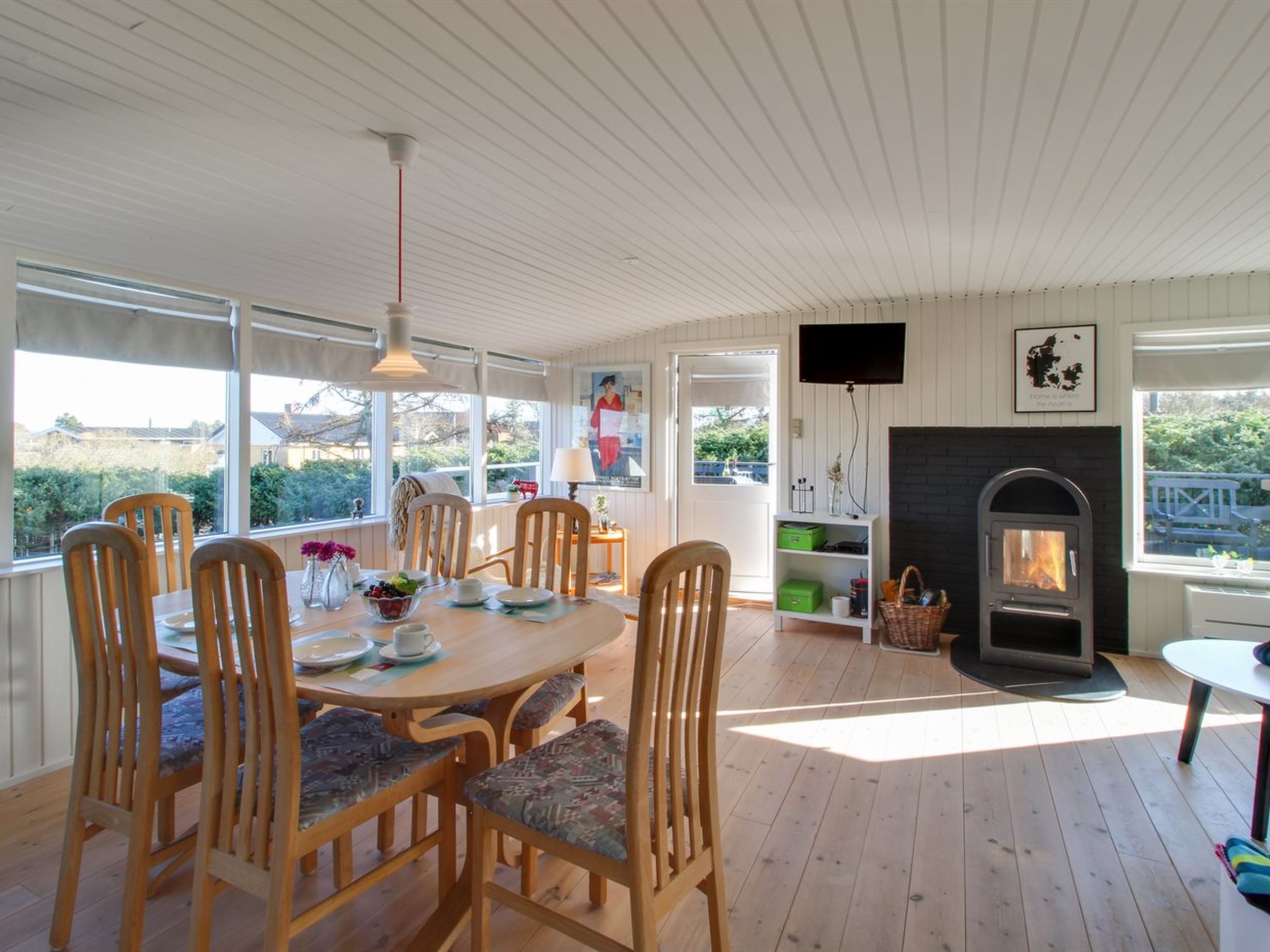 "Shaya" - 500m from the sea - Binnen