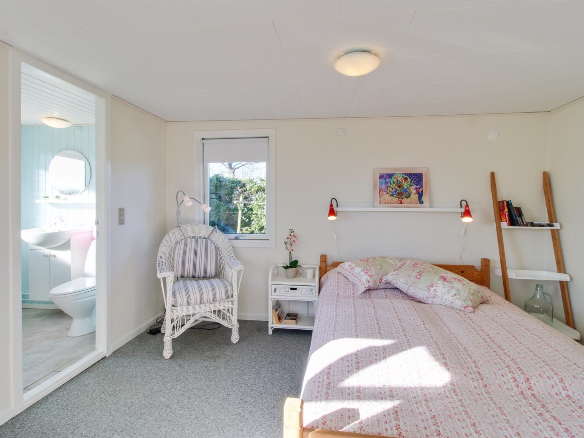 "Shaya" - 500m from the sea - Binnen